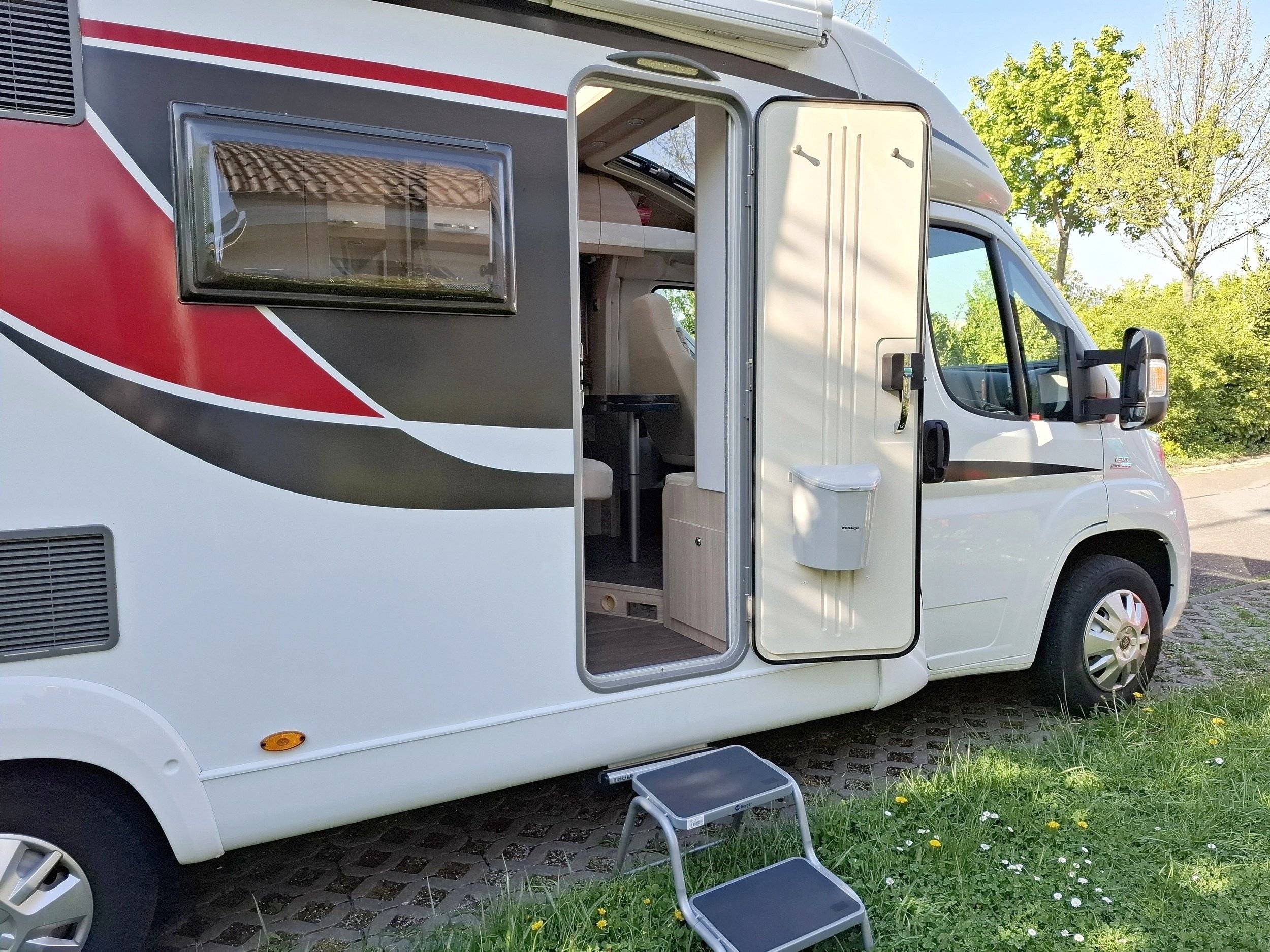 Bürstner Travel Van T690