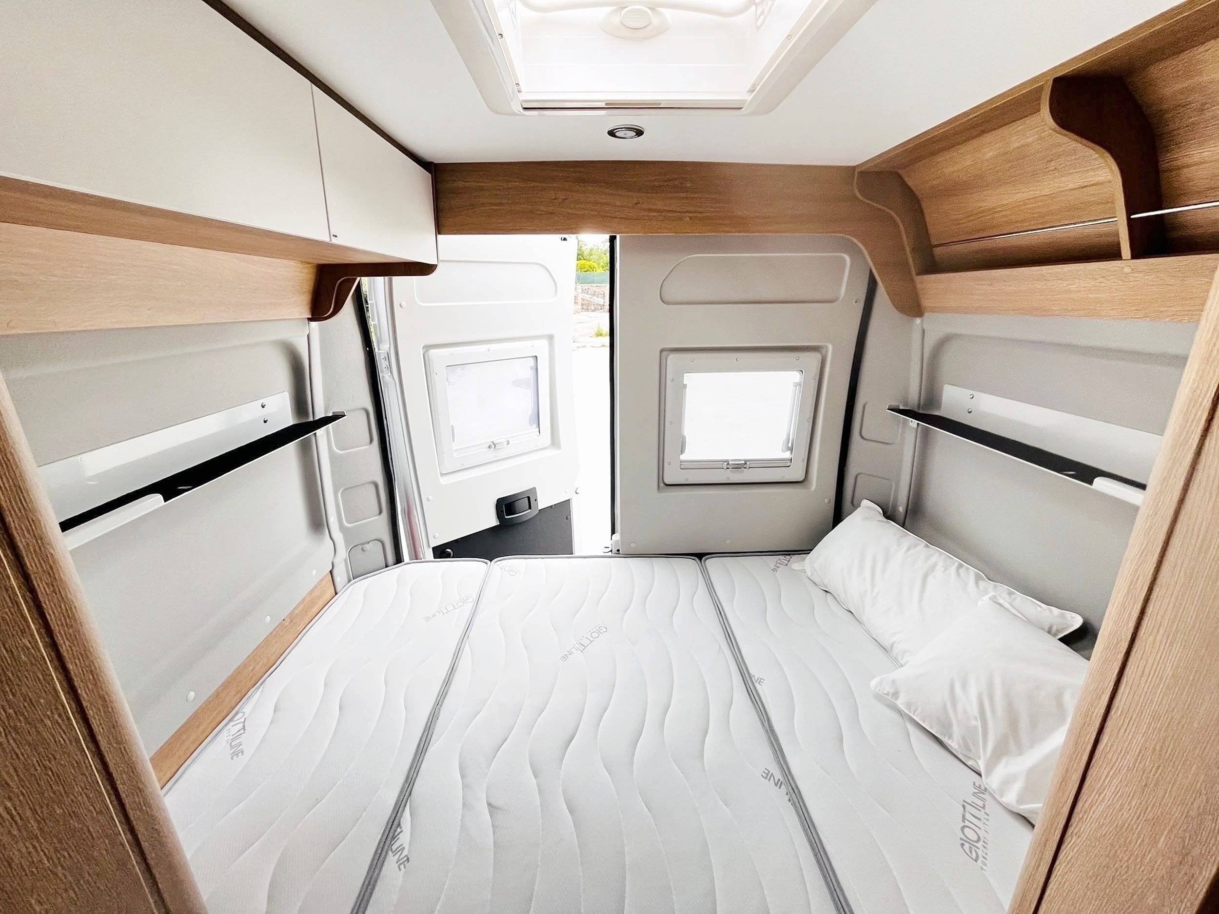 Couchages Peugeot Boxer 2,2 l hdi 130 ch - Yescapa