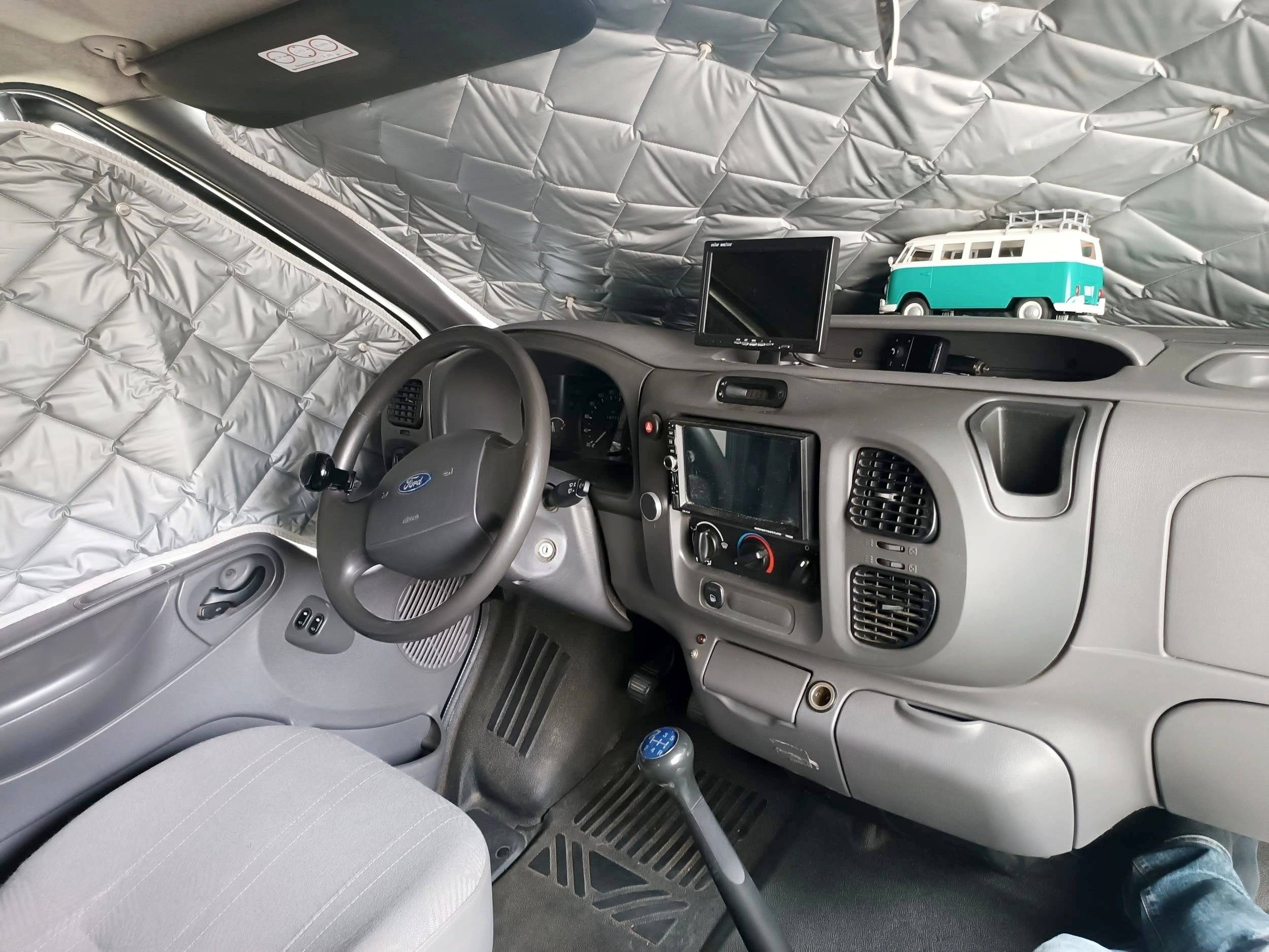 Bestuurderplaats Ford Transit 2,2 l 125 ch - Yescapa