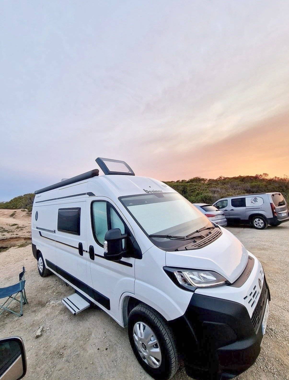 Front view from 3/4 Fiat FIAT 2,2 l Multijet - 103 kW (140 CV) - EURO 6e - cambio manual - Yescapa