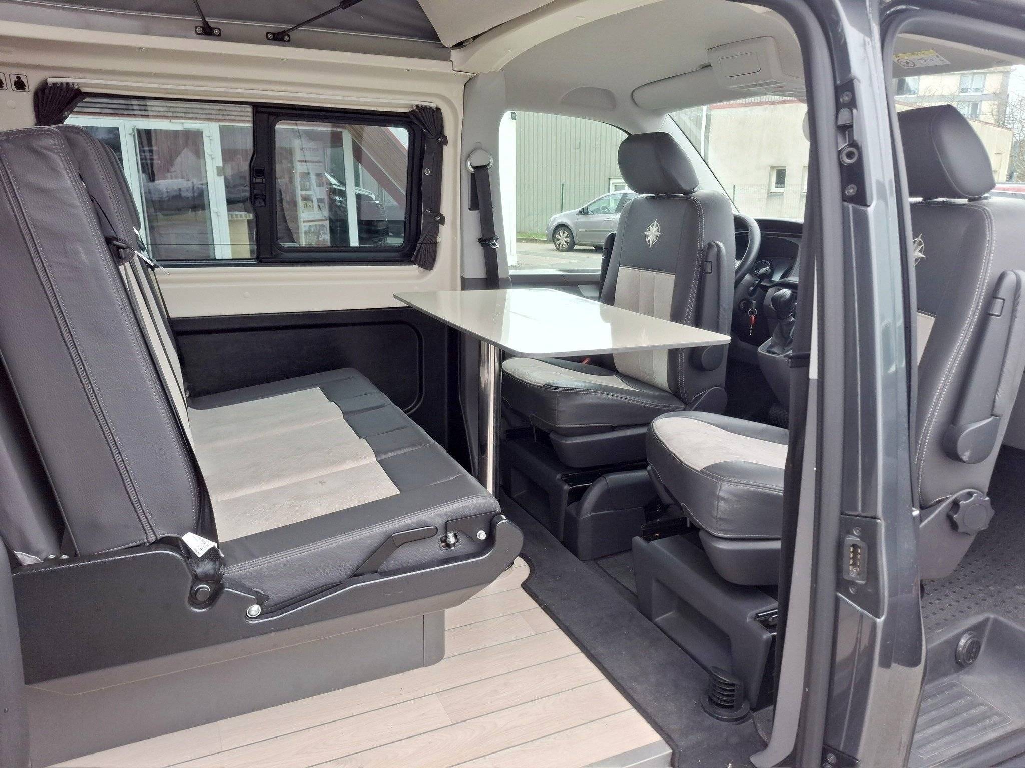 Coin repas Volkswagen T6 2,0 l TDI 150 ch - Yescapa