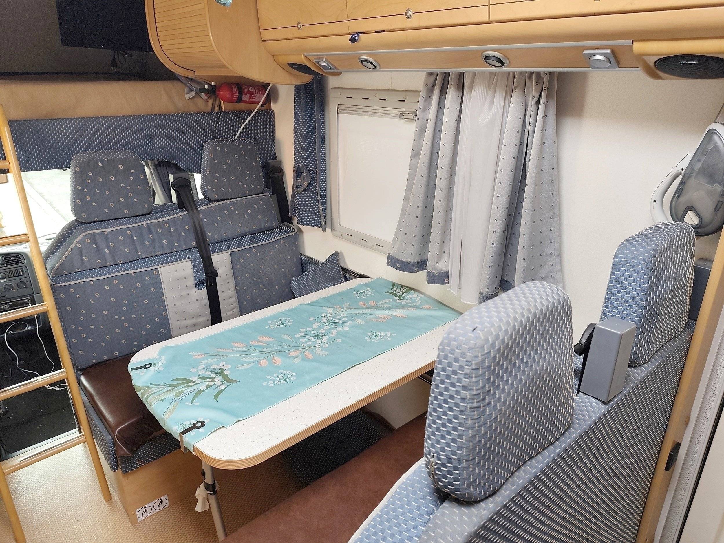 Menjador Fiat FIAT DUCATO - Yescapa
