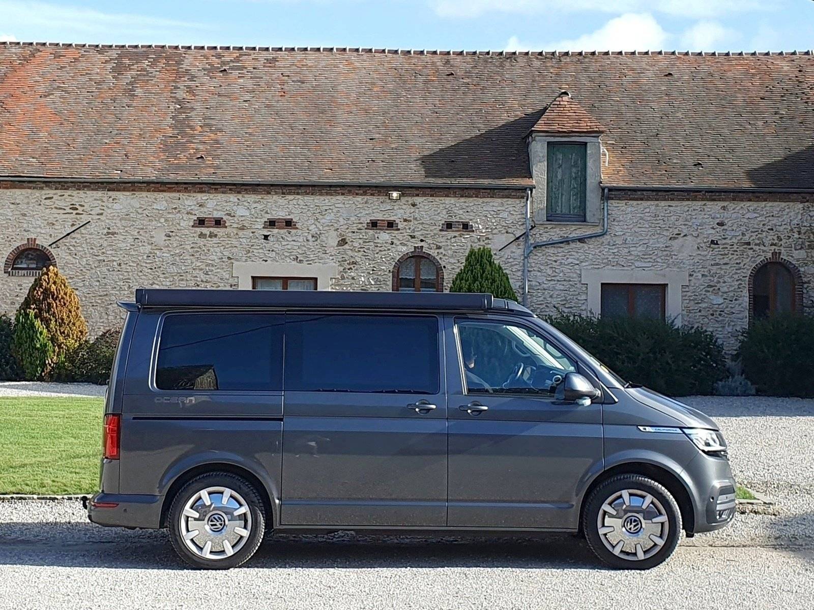 Volkswagen Volkswagen T6.1 California Ocean