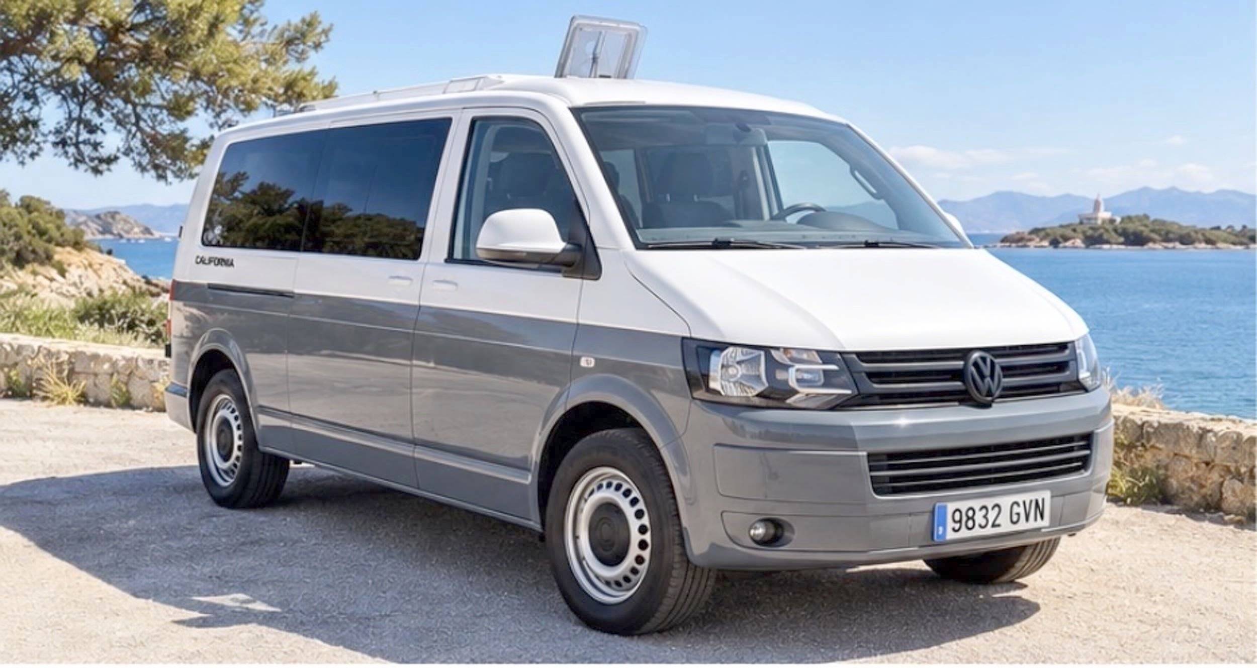 schräge Vorderansicht Volkswagen T5 2.0 TDI 114ch L1H1 - Yescapa