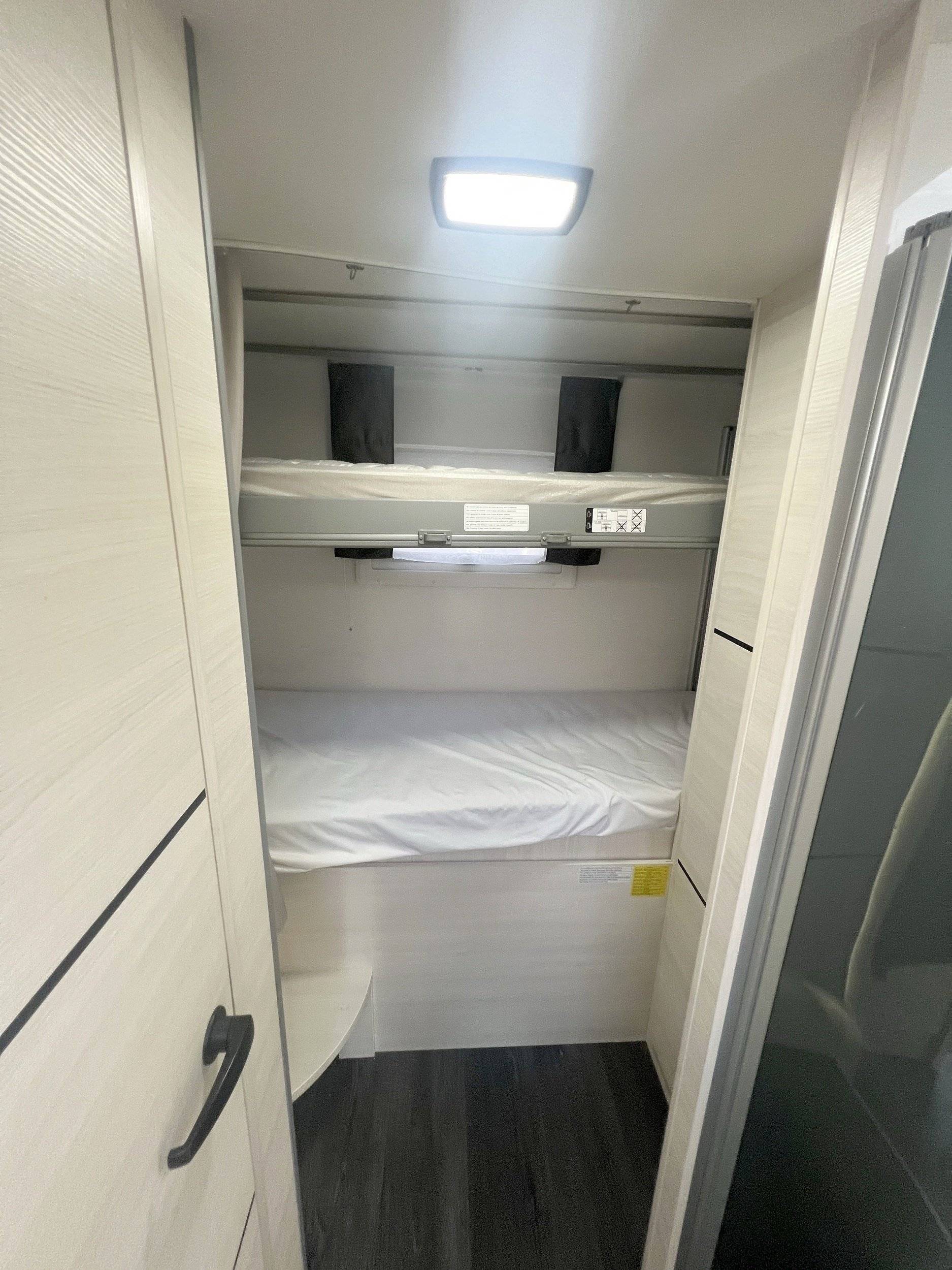 Challenger 380 Graphit Premium