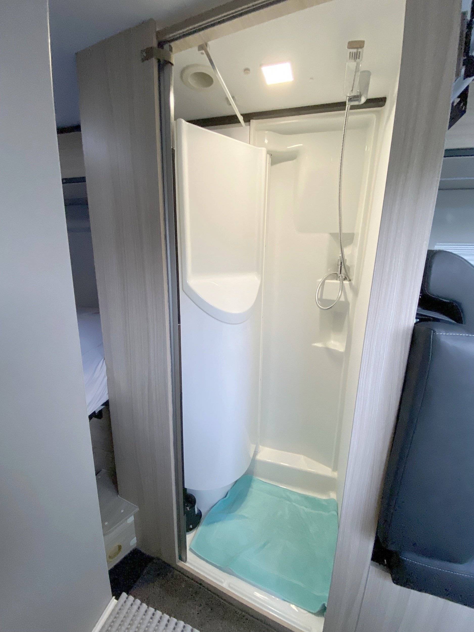 Adria Adria Twin PLUS 600 SPB Family