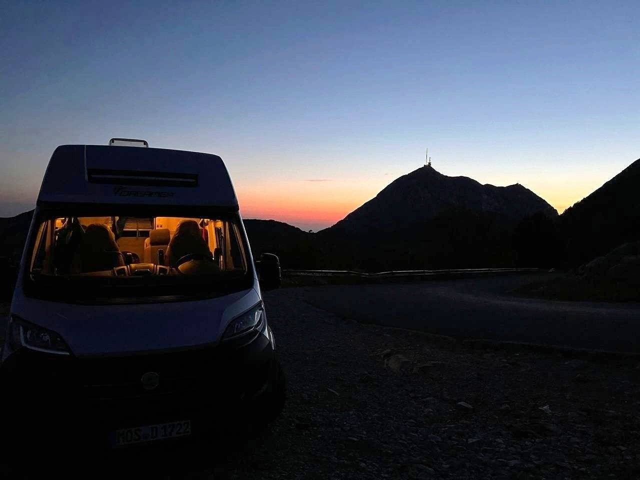 Dreamer Family Van Select Rapido