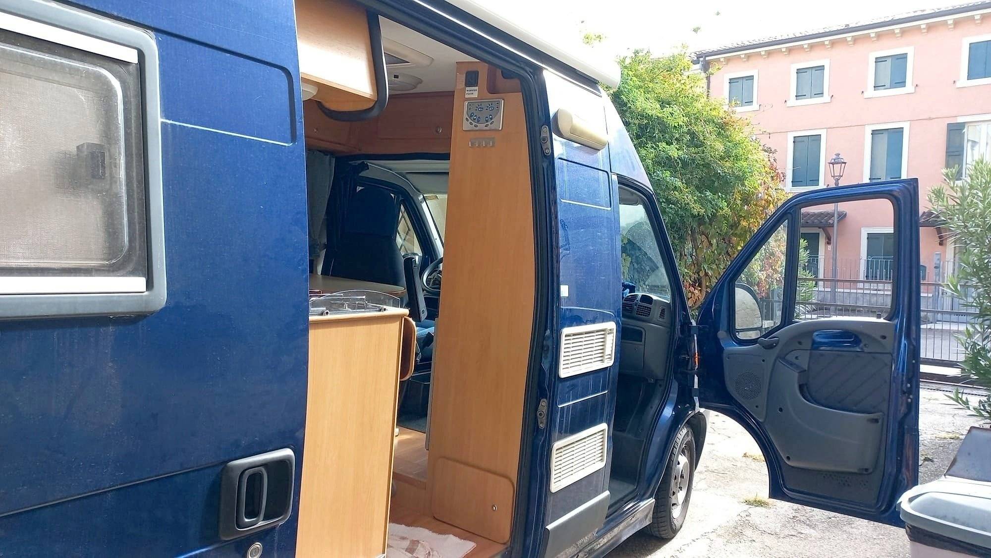 Trigano Ducato 2,2 l JTD 100 ch.