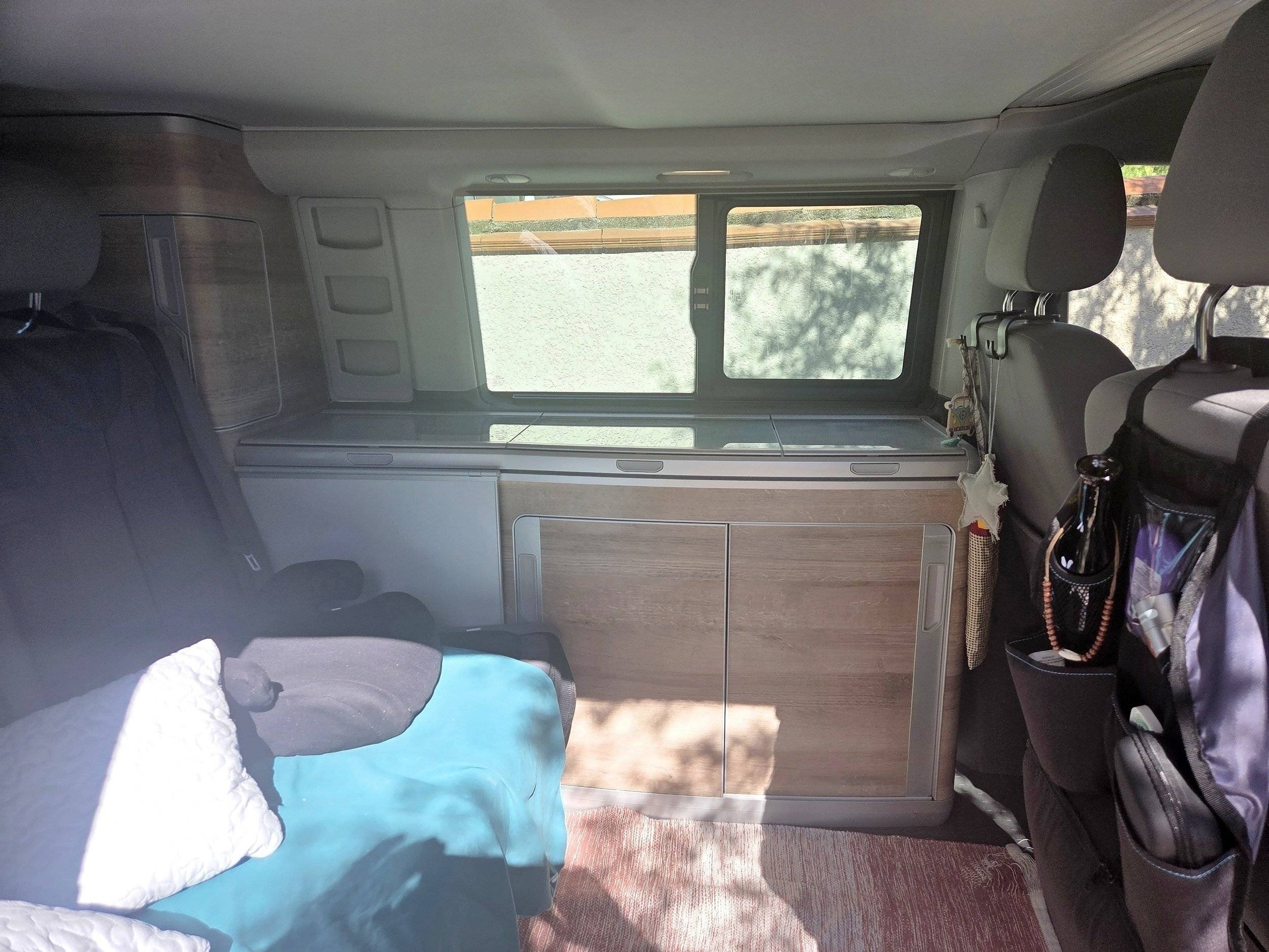 Dining Area Volkswagen T6 2,0 l 204 ch - Yescapa