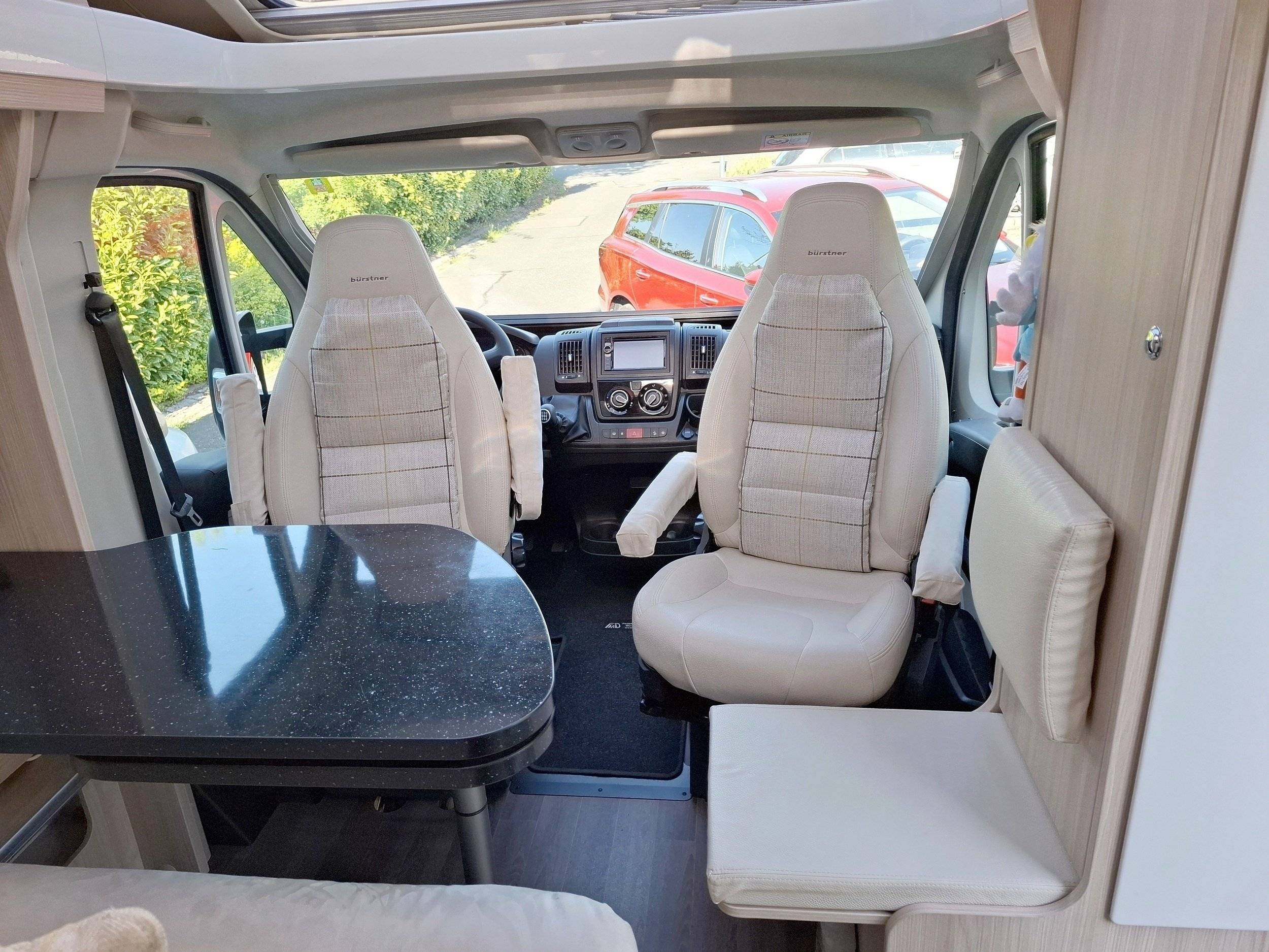 Dining Area Fiat Fiat/2,3 l 130 ch. - Yescapa