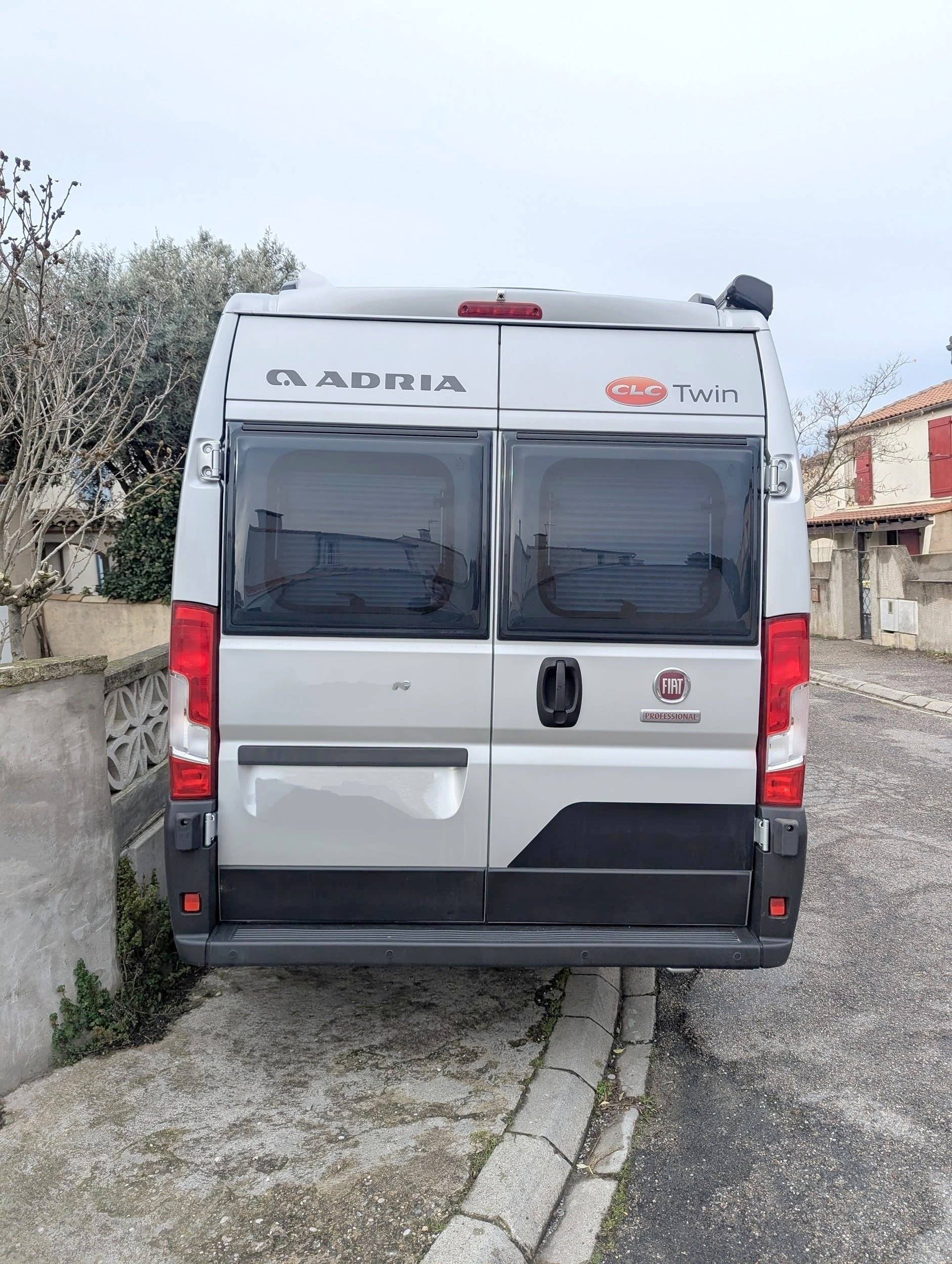 Adria Twin Supreme 640 SPB FAMILY