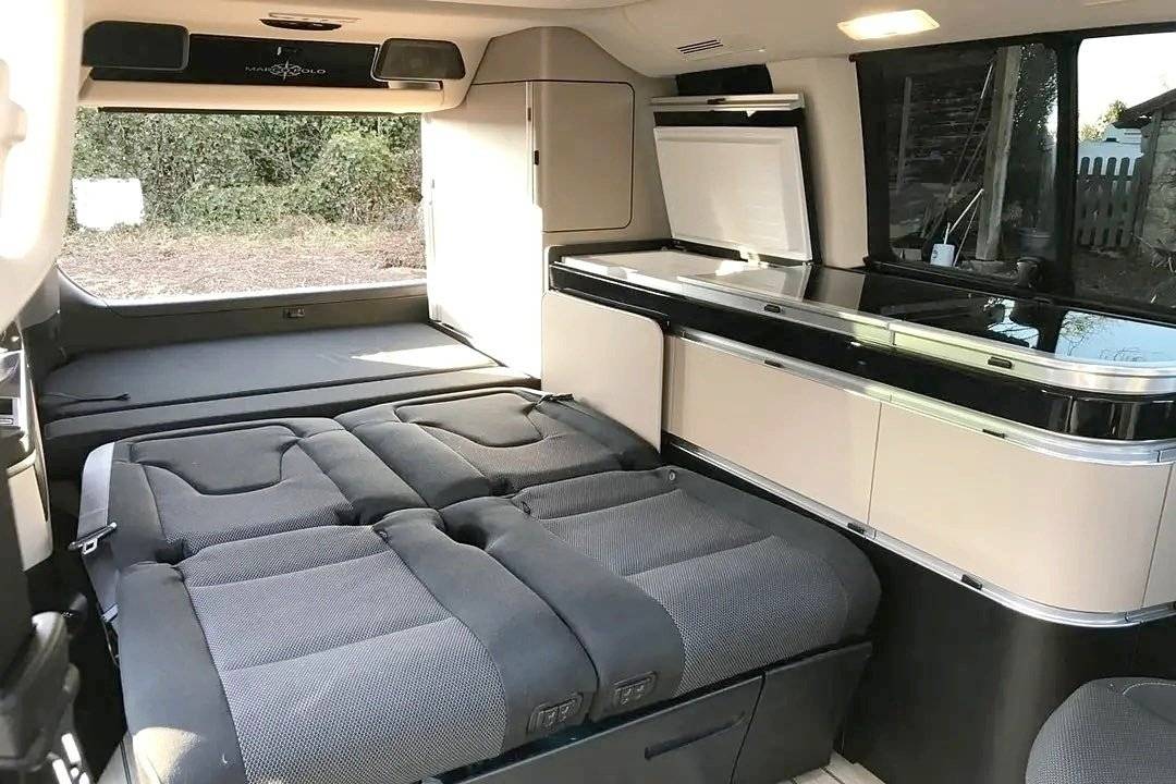 slaapplaatsen Mercedes Viano Marco Polo Westfalia - Yescapa