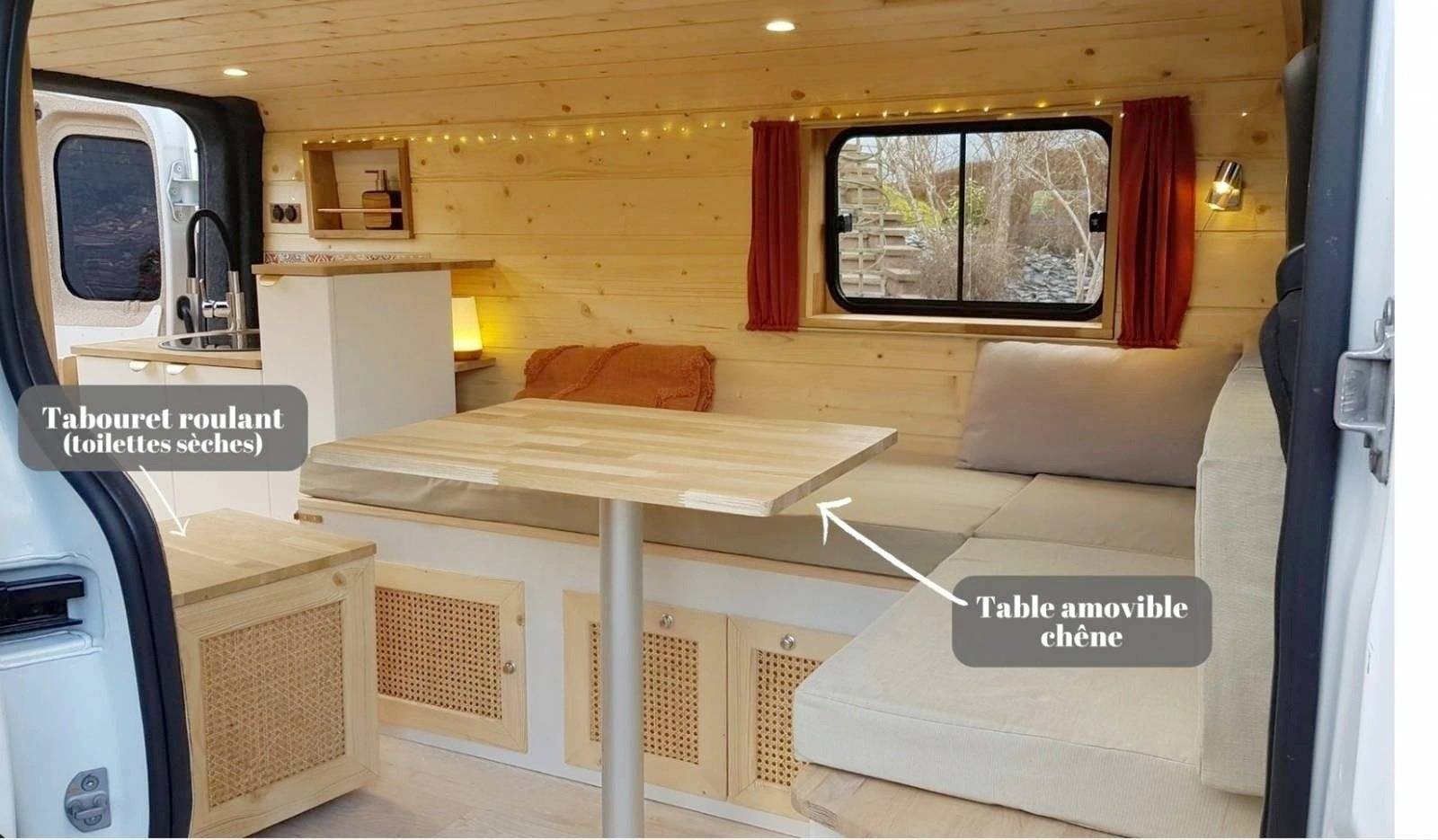 Dining Area  - Yescapa