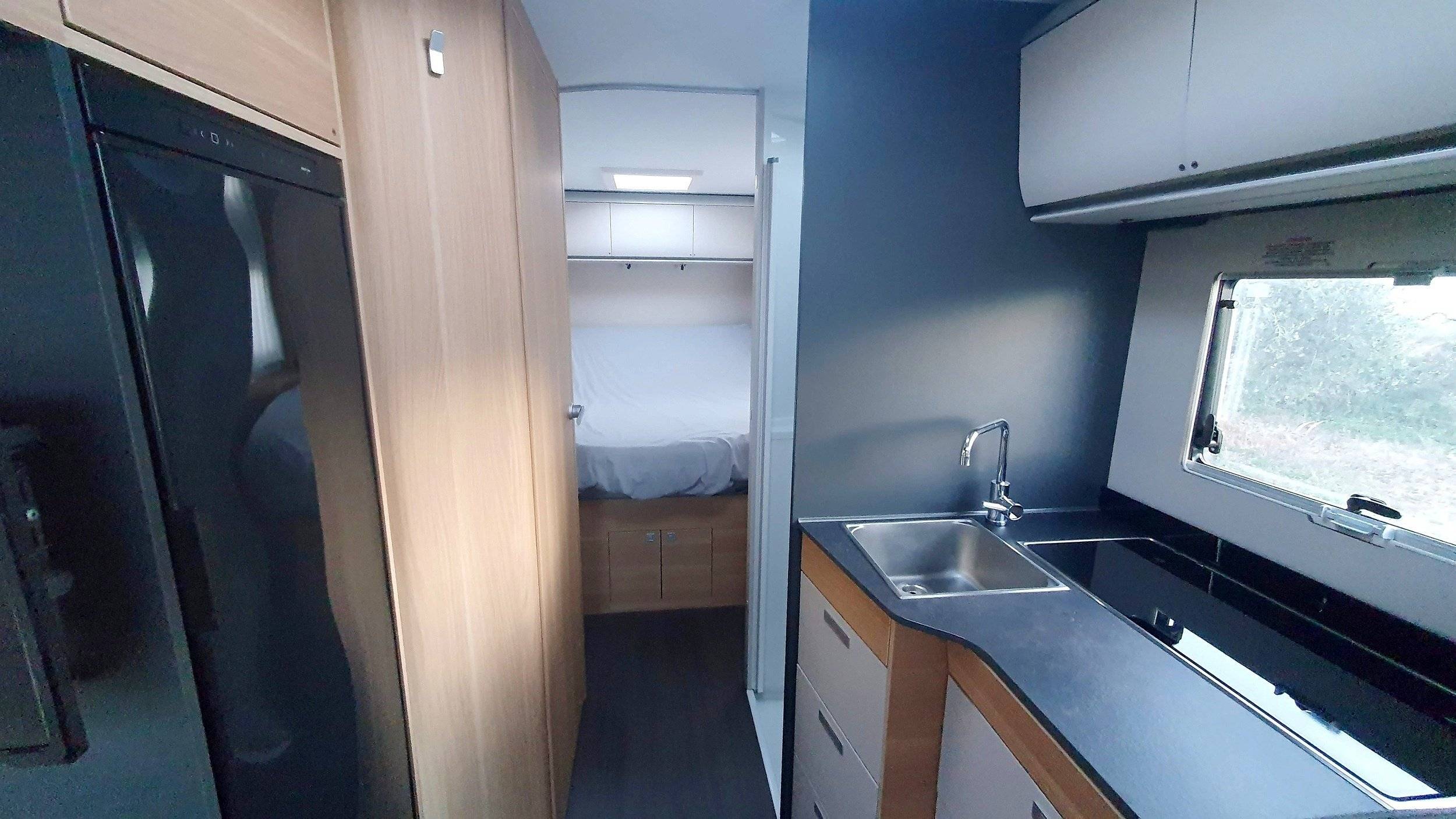 Adria MATRIX AXESS 670SC