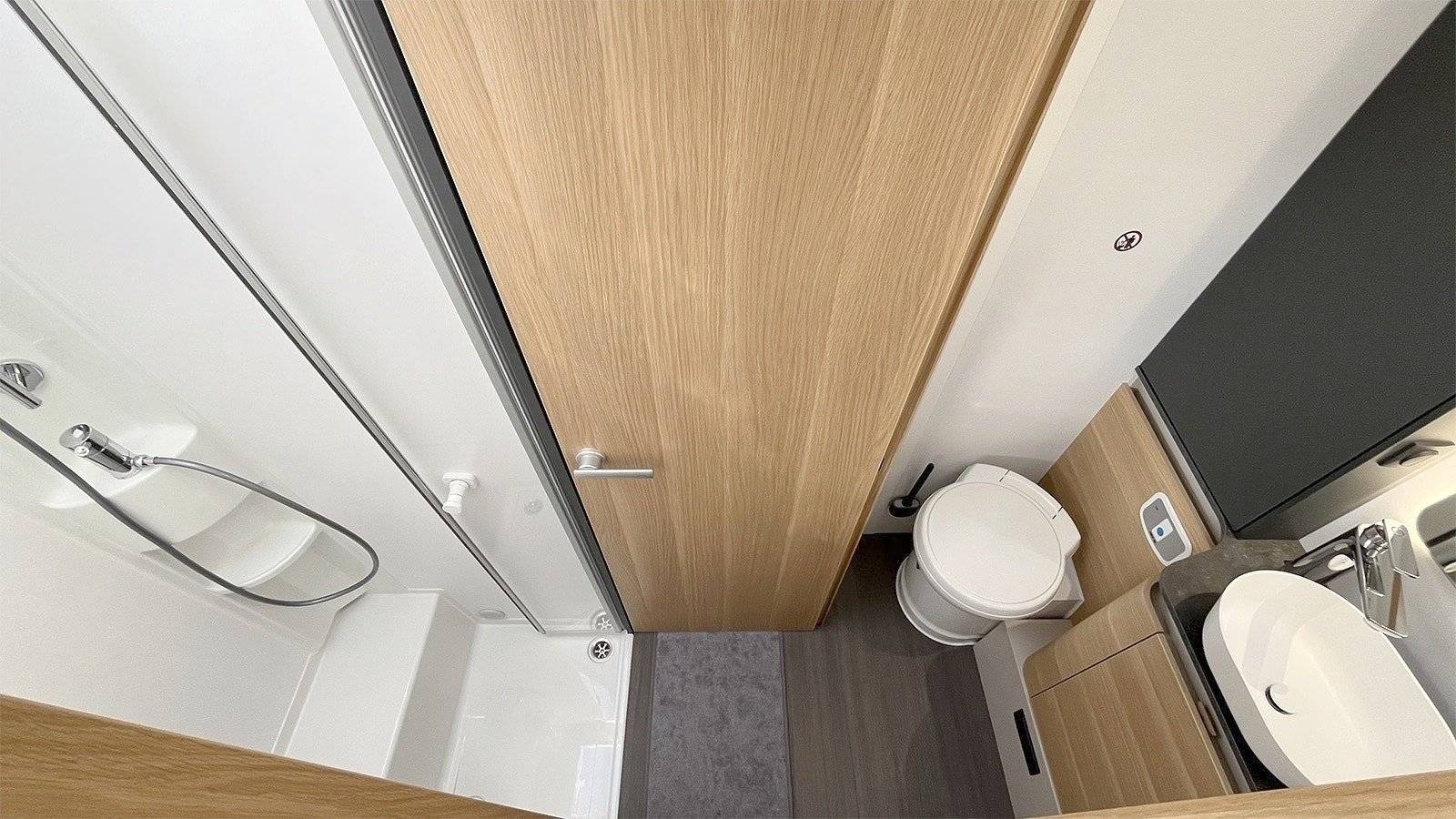 Adria Adria Matrix Axess 670 SL