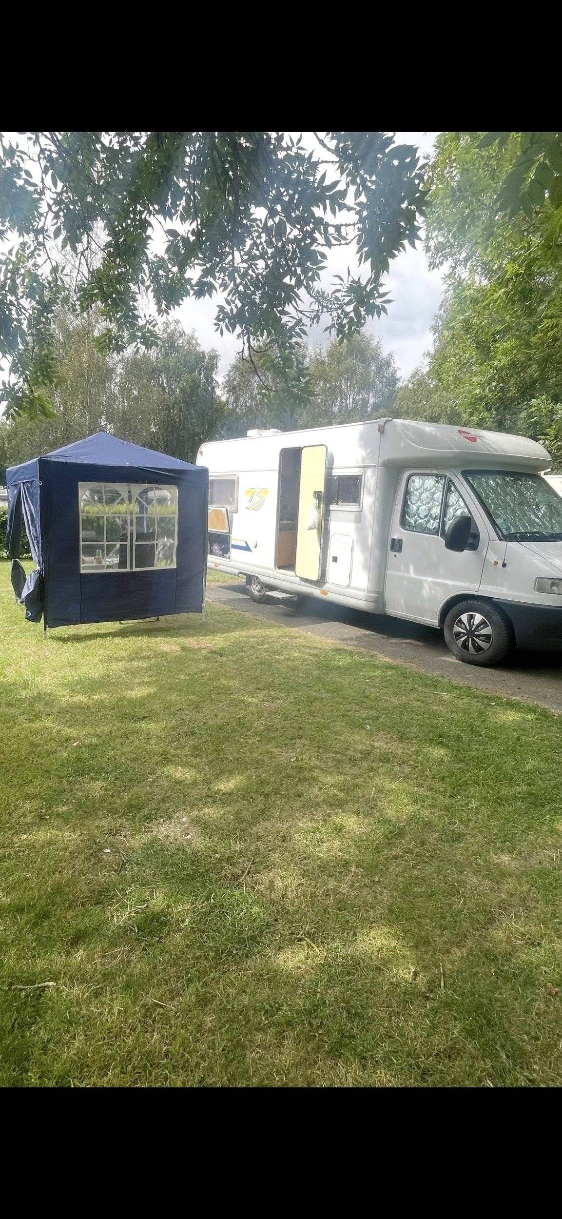 Voorkant 3/4 Fiat Ducato 2.8 JTD - Yescapa