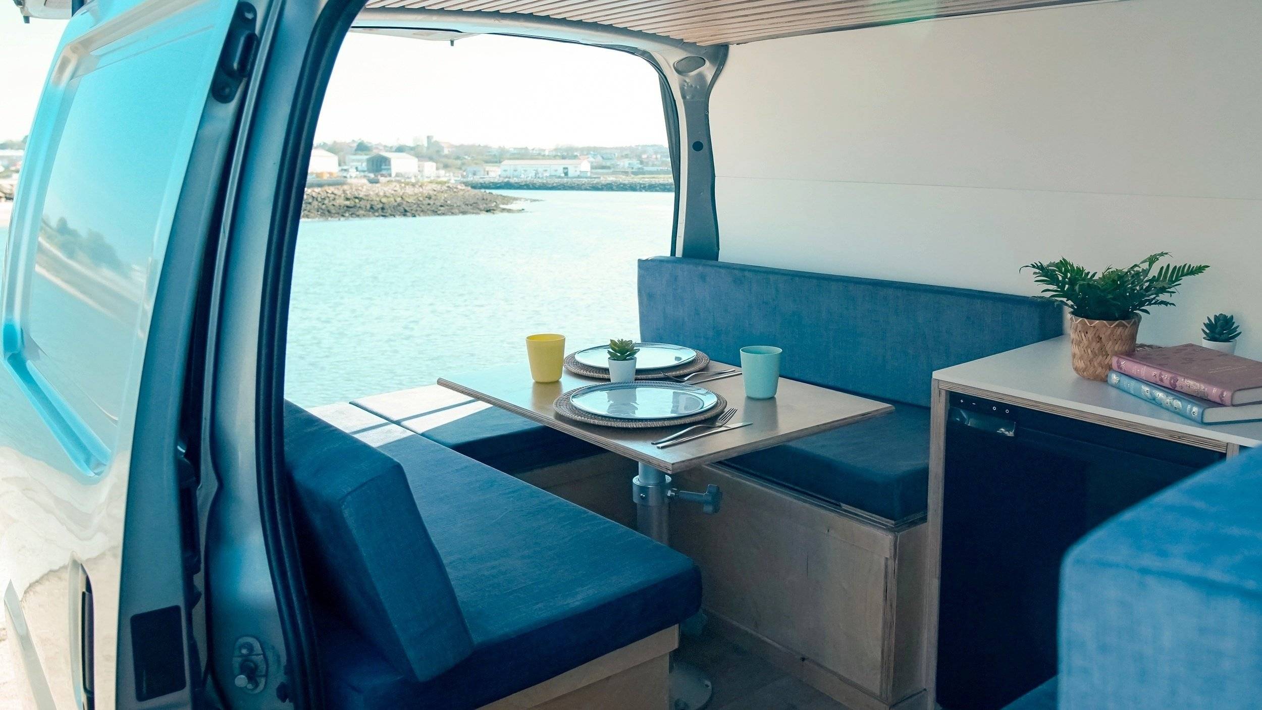 Campervan TOYOTA HIACE