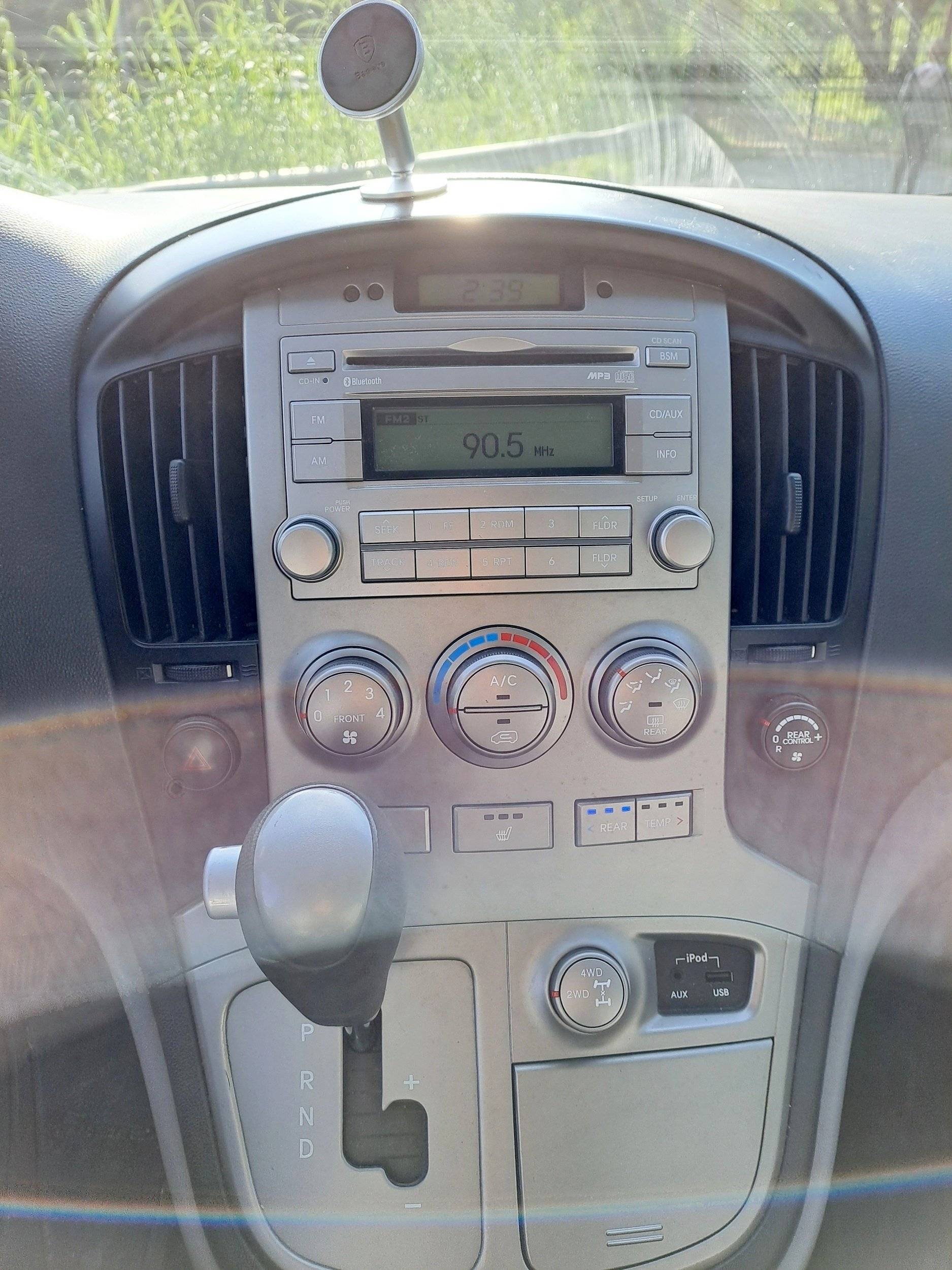 Nomad-Addict Grand Starex 4WD 