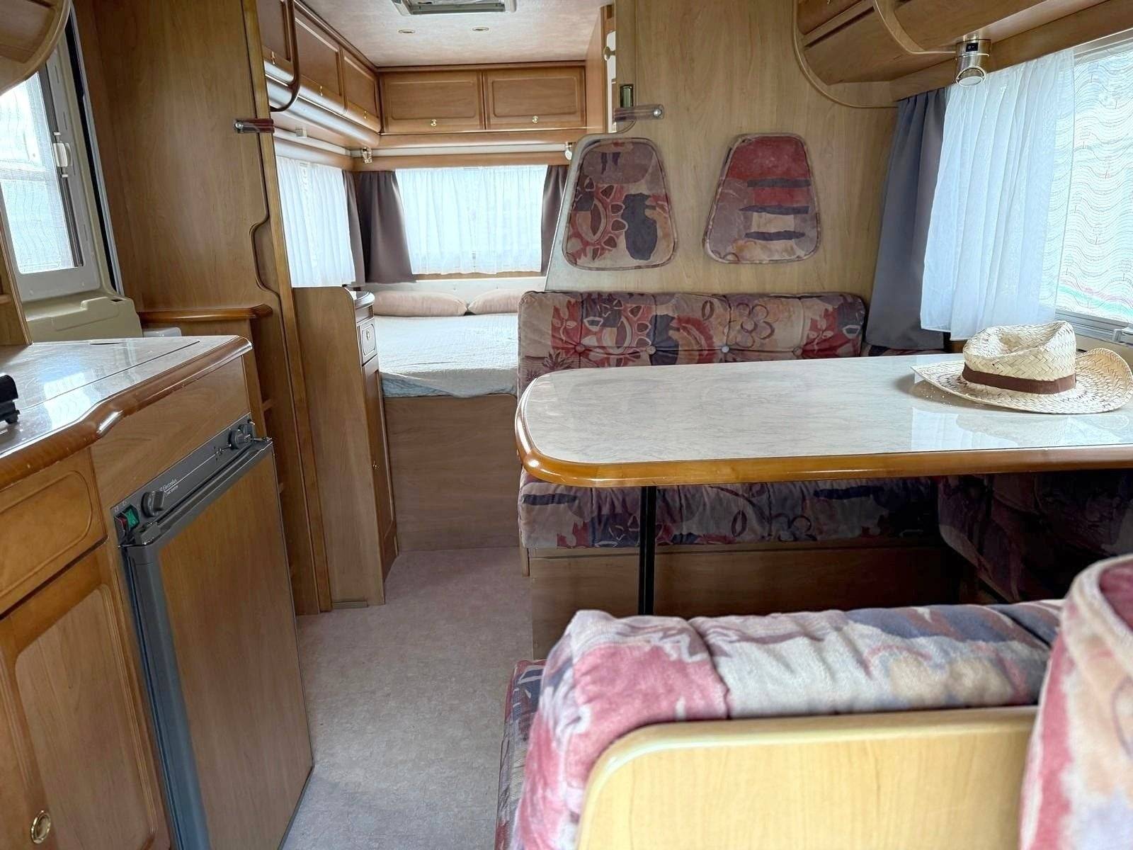 Car Caravane CARAVAN  