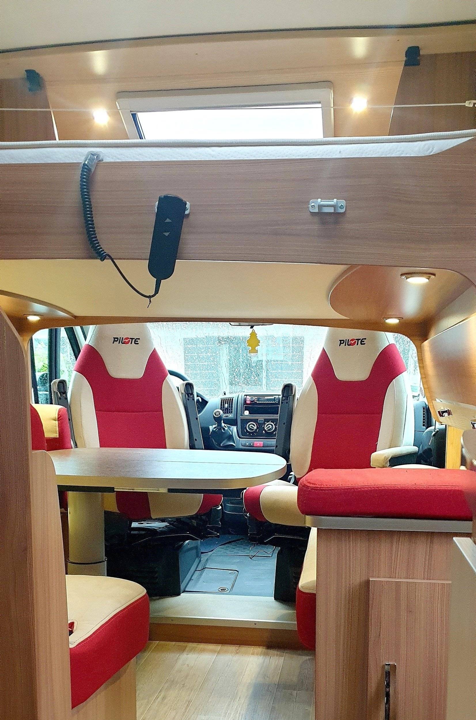 Pilote Pilote Pacific P6