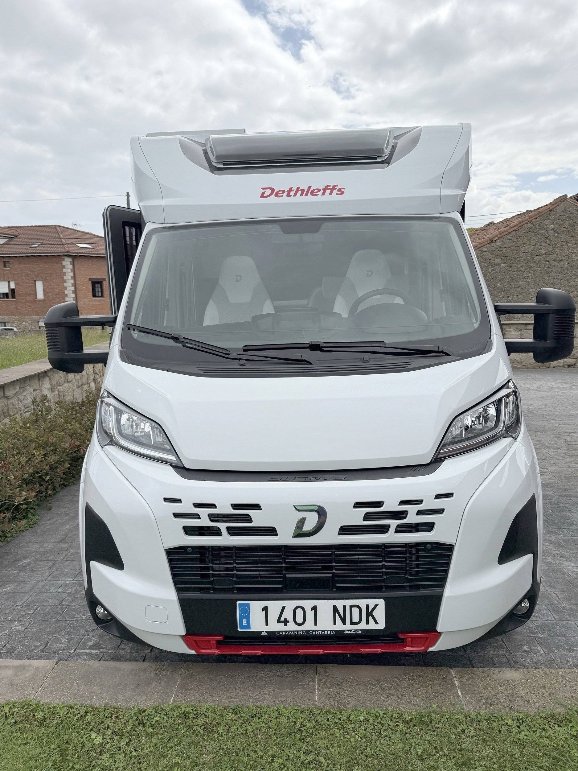 Dethleffs T 7052 DBM