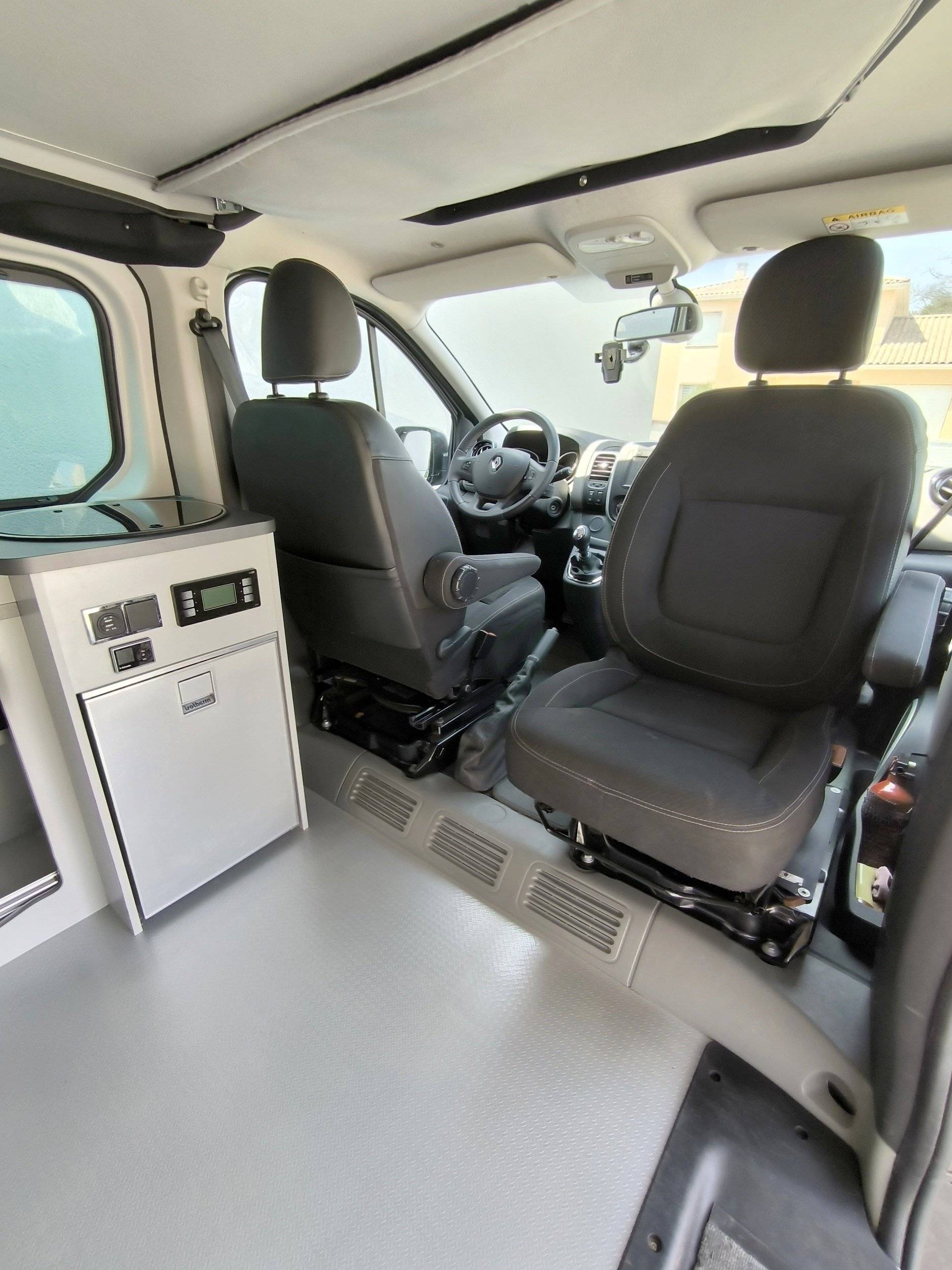 Hanroad RENAULT TRAFIC III Grand Confort