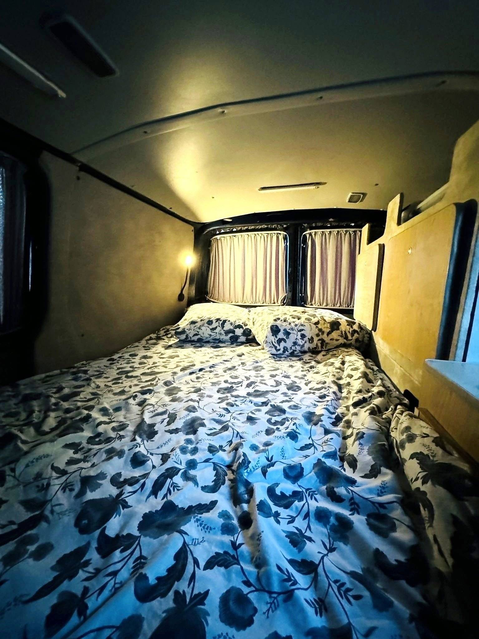 Volkswagen T5 2 l 140 ch