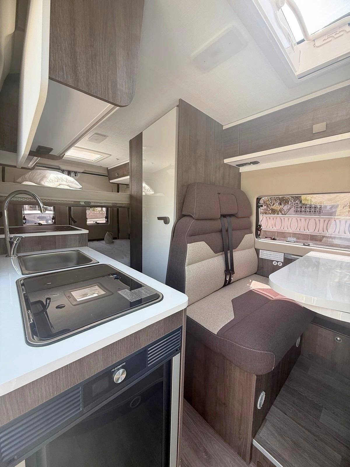 Benimar Benivan 120 up