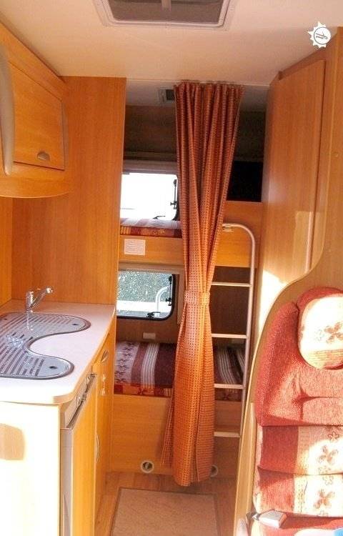 Letti Ford Transit 2,2 l TDCi 130 ch. - Yescapa