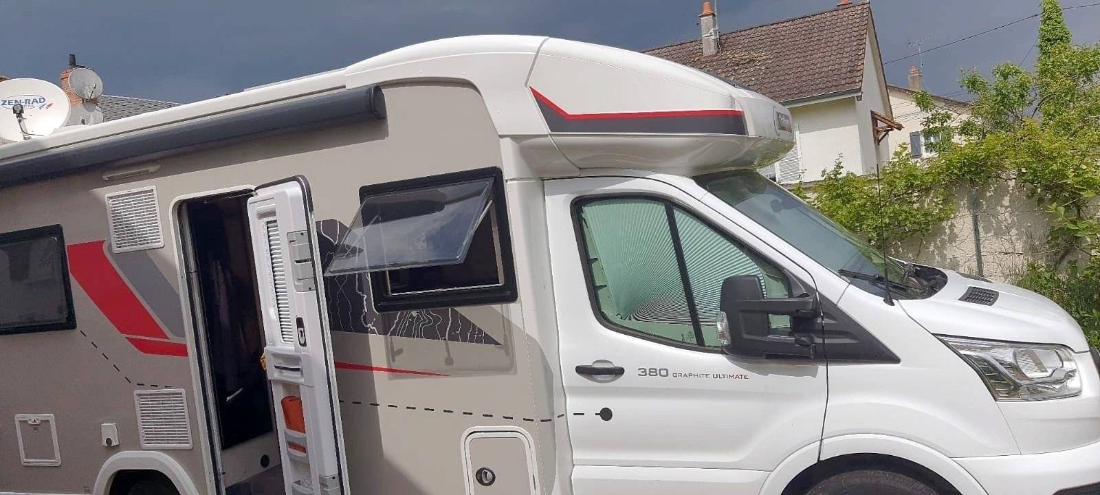 Challenger 380 GRAPHITE