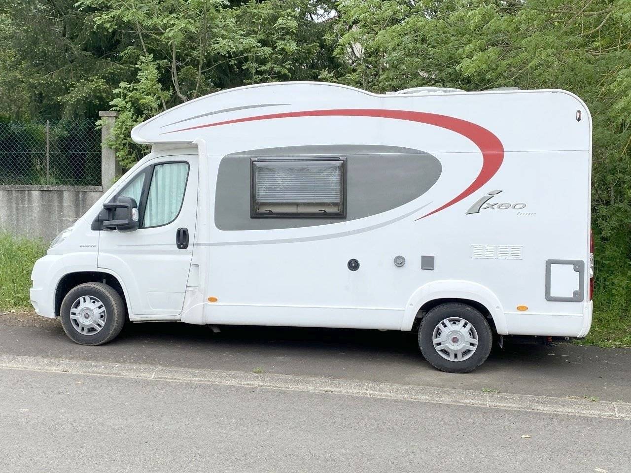 Bürstner ixeo time 586