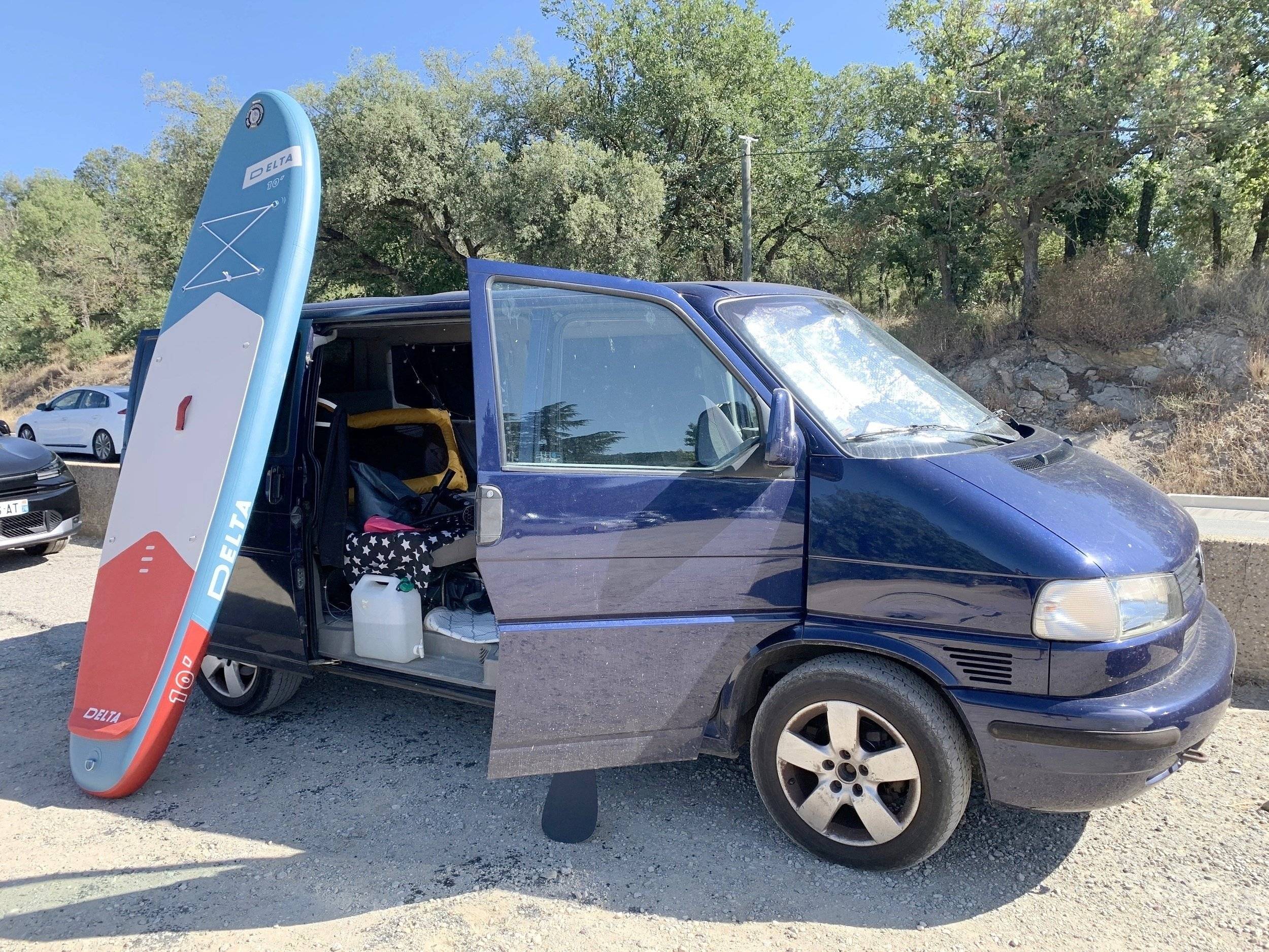 Front view from 3/4 Volkswagen Volkswagen T4 Multivan - Yescapa