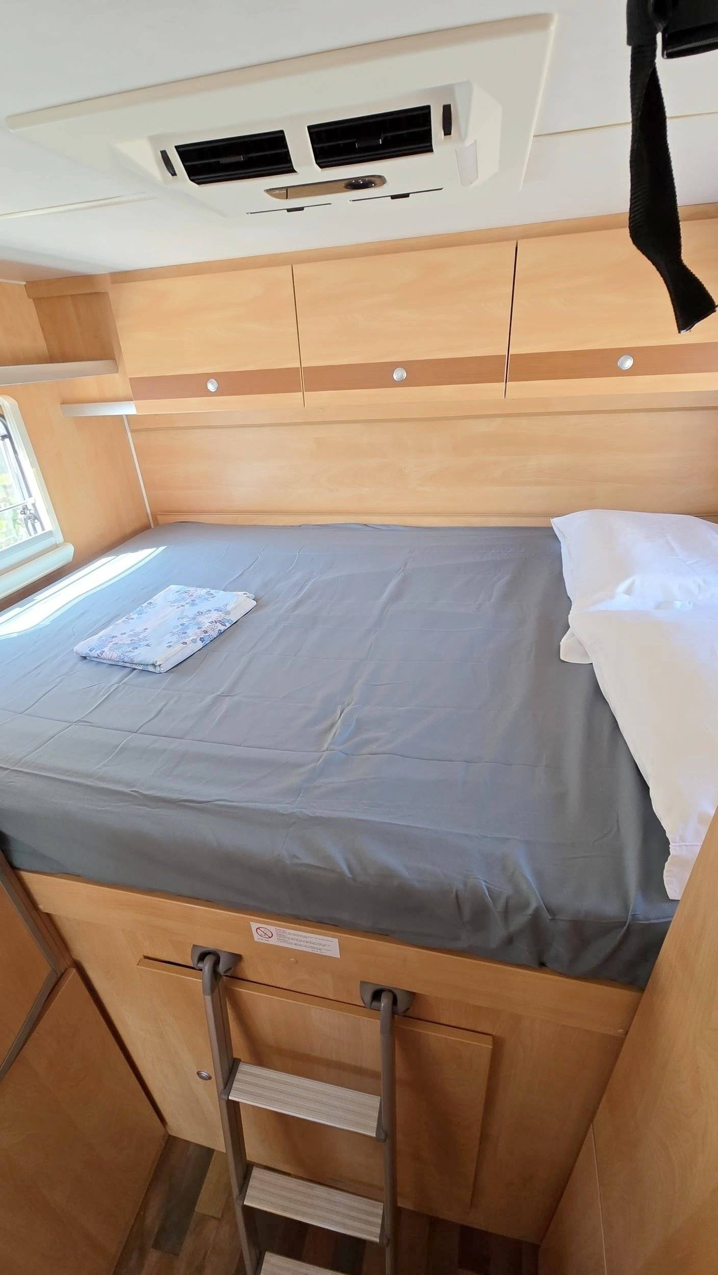 Sunlight Transit 2,3 l TDCi 130 ch.