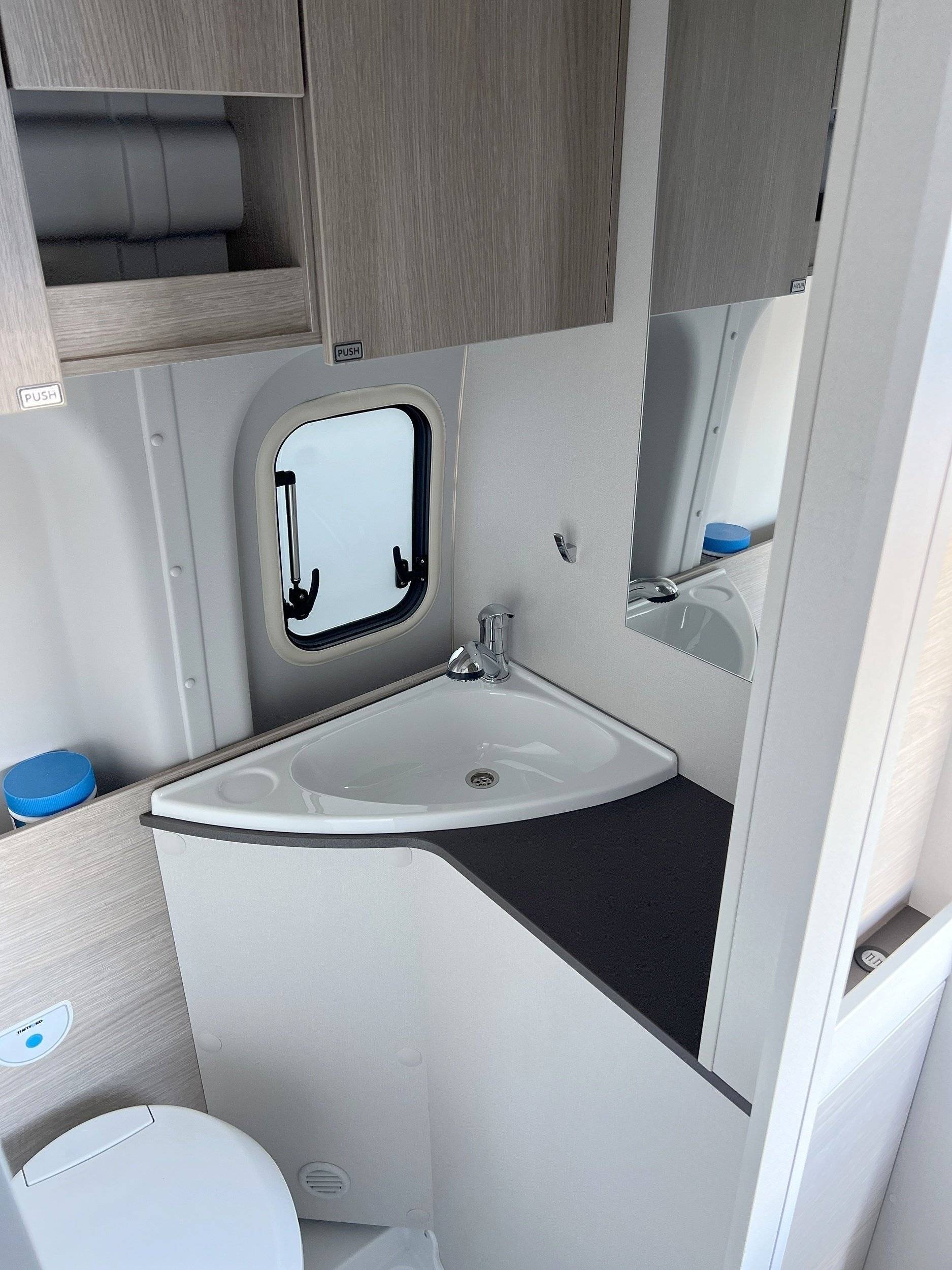 Bürstner LINEO C590