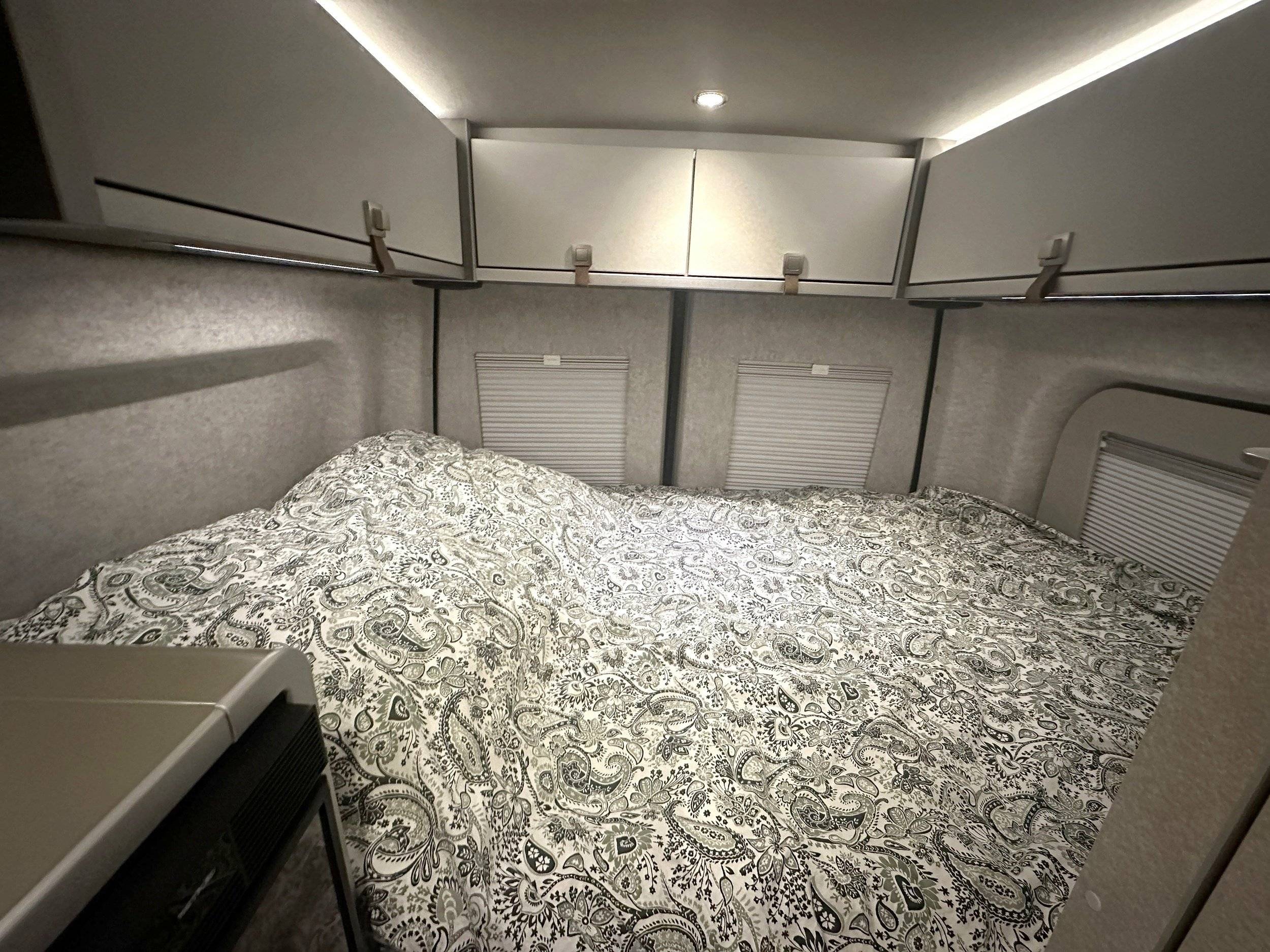 Slaapplaatsen Mercedes Mercedes Sprinter - Yescapa