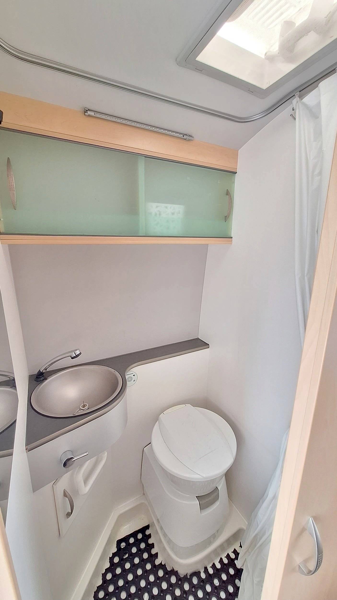 La Strada Ducato 3,0 l 180 ch