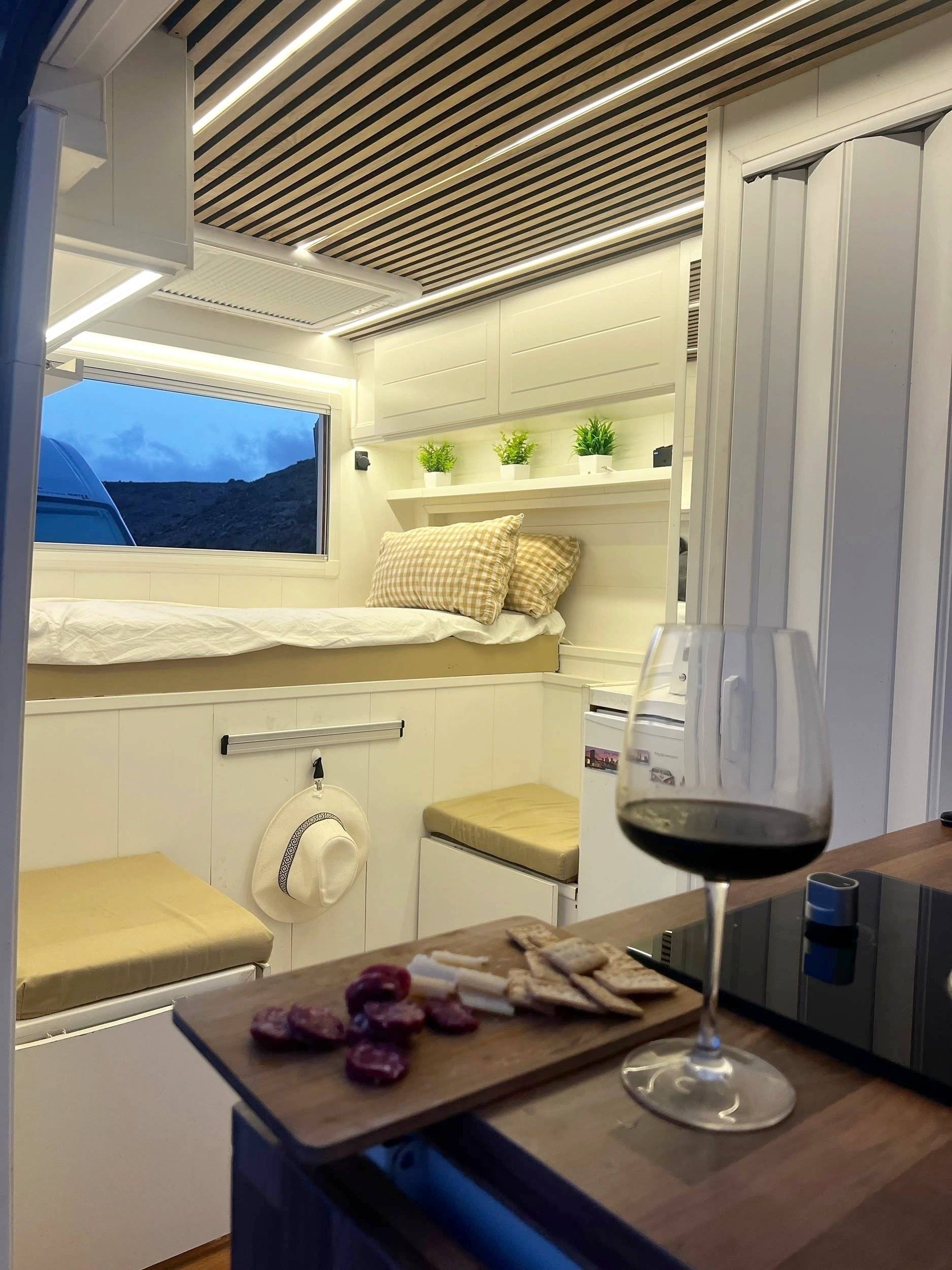 Plazas en cama Peugeot Boxer 2,2 l hdi 130 ch - Yescapa