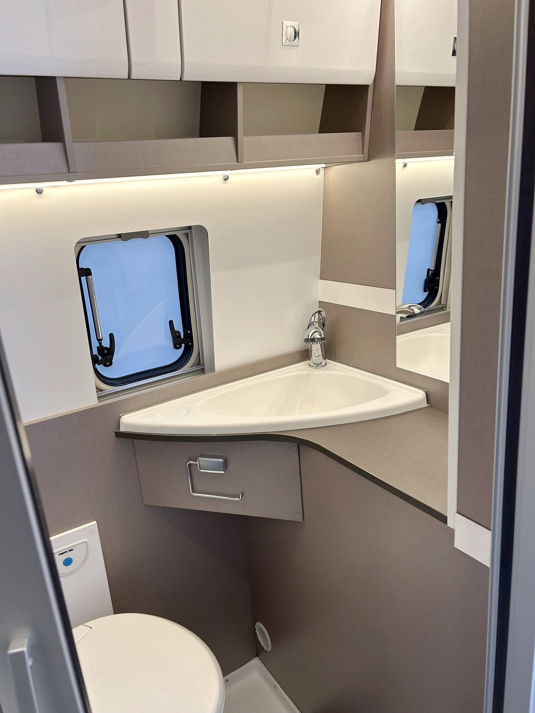 Bürstner burstner eliseo c602