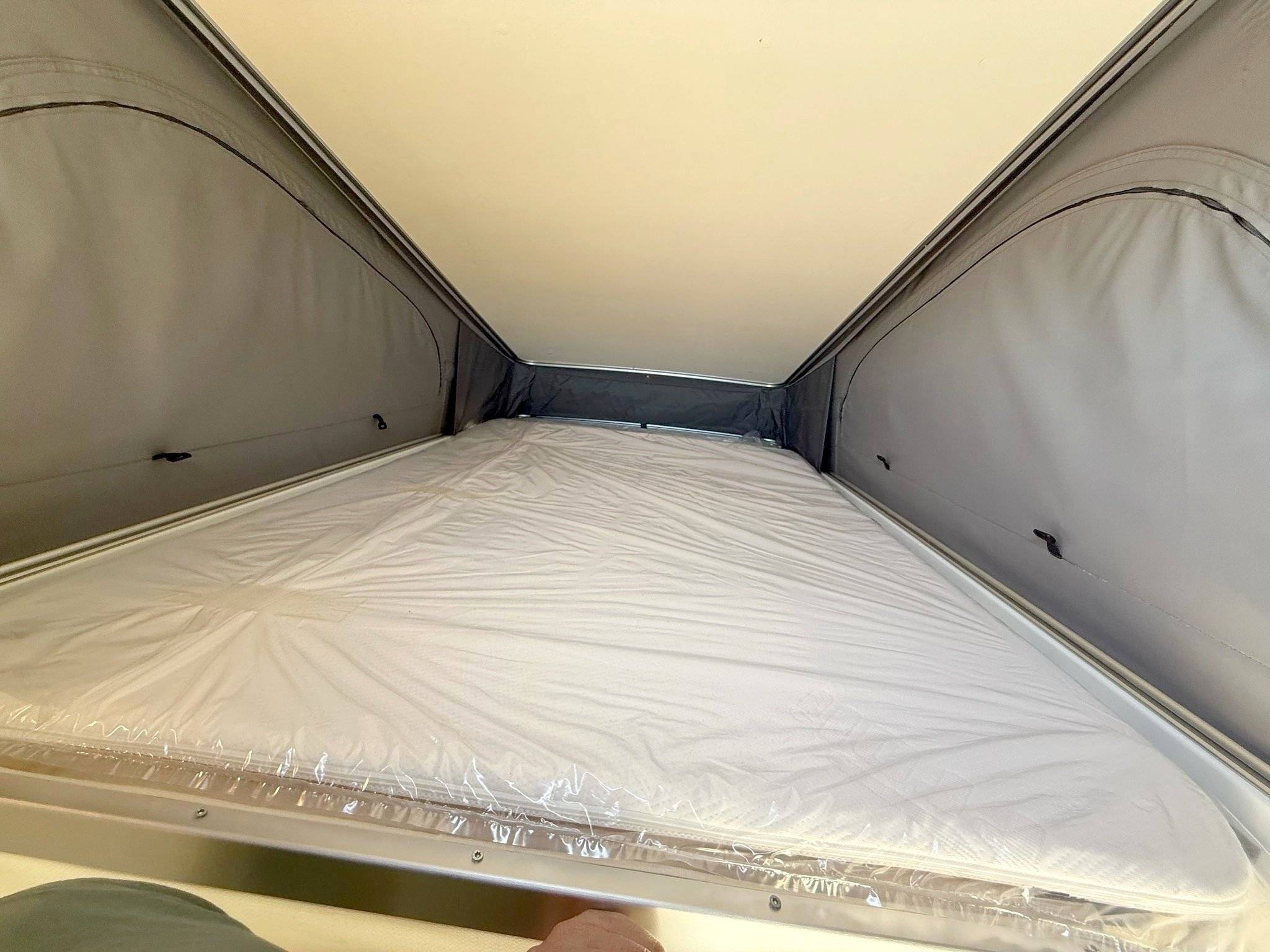 Berth Volkswagen Volkswagen Transporter T6 - Yescapa