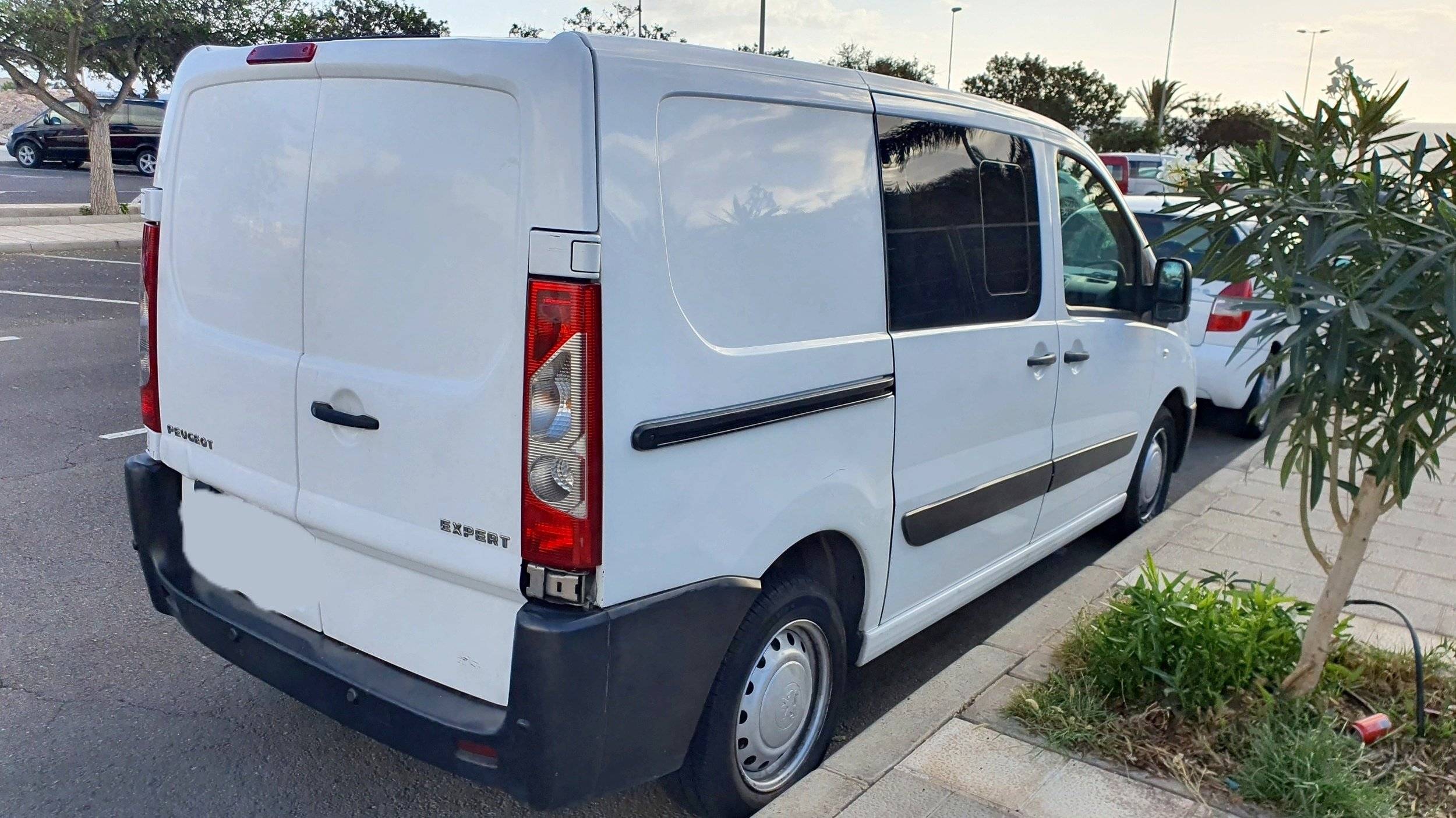 Peugeot Expert 2 l 120 ch