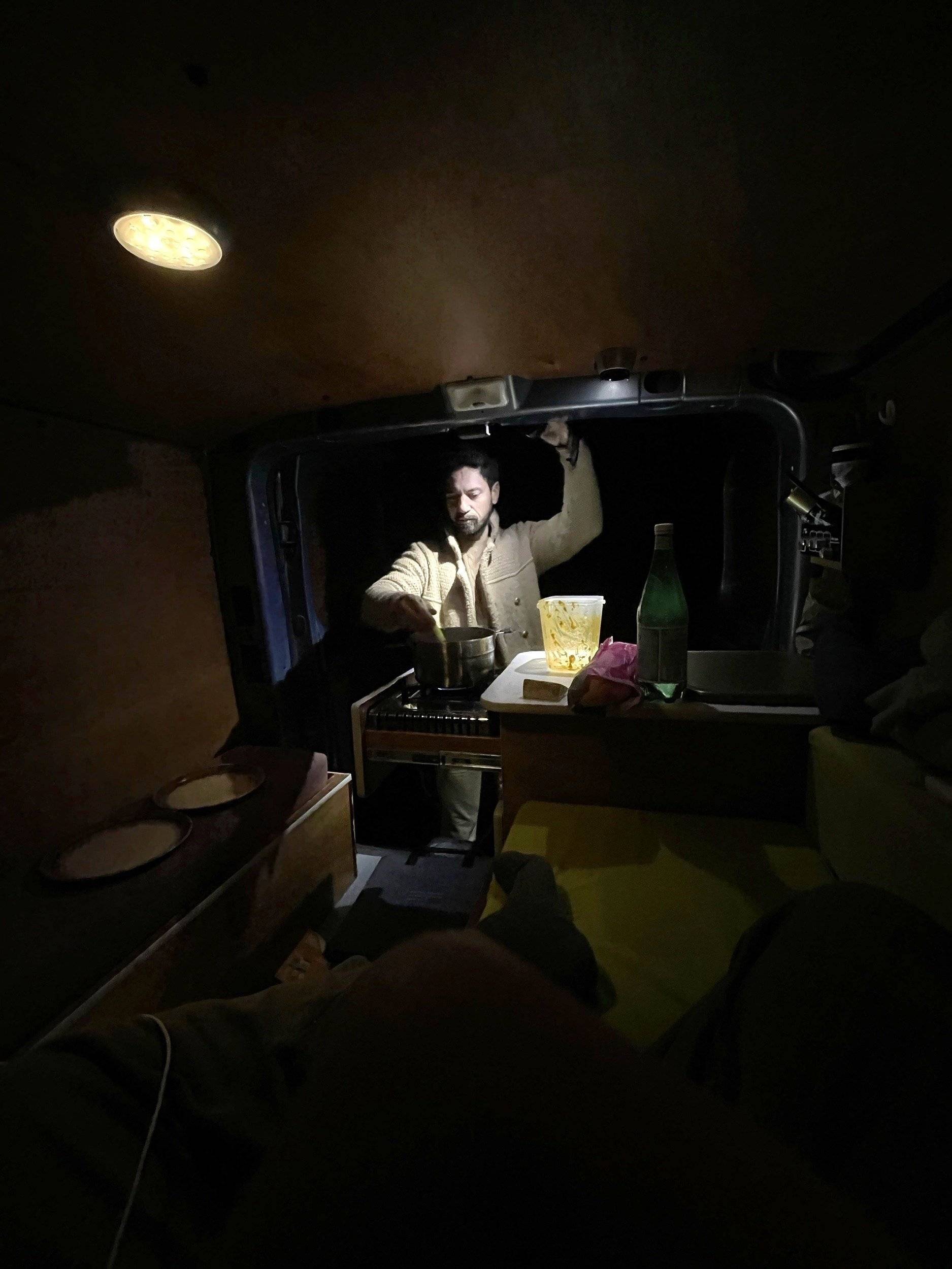 Cozinha Opel Vivaro - Yescapa