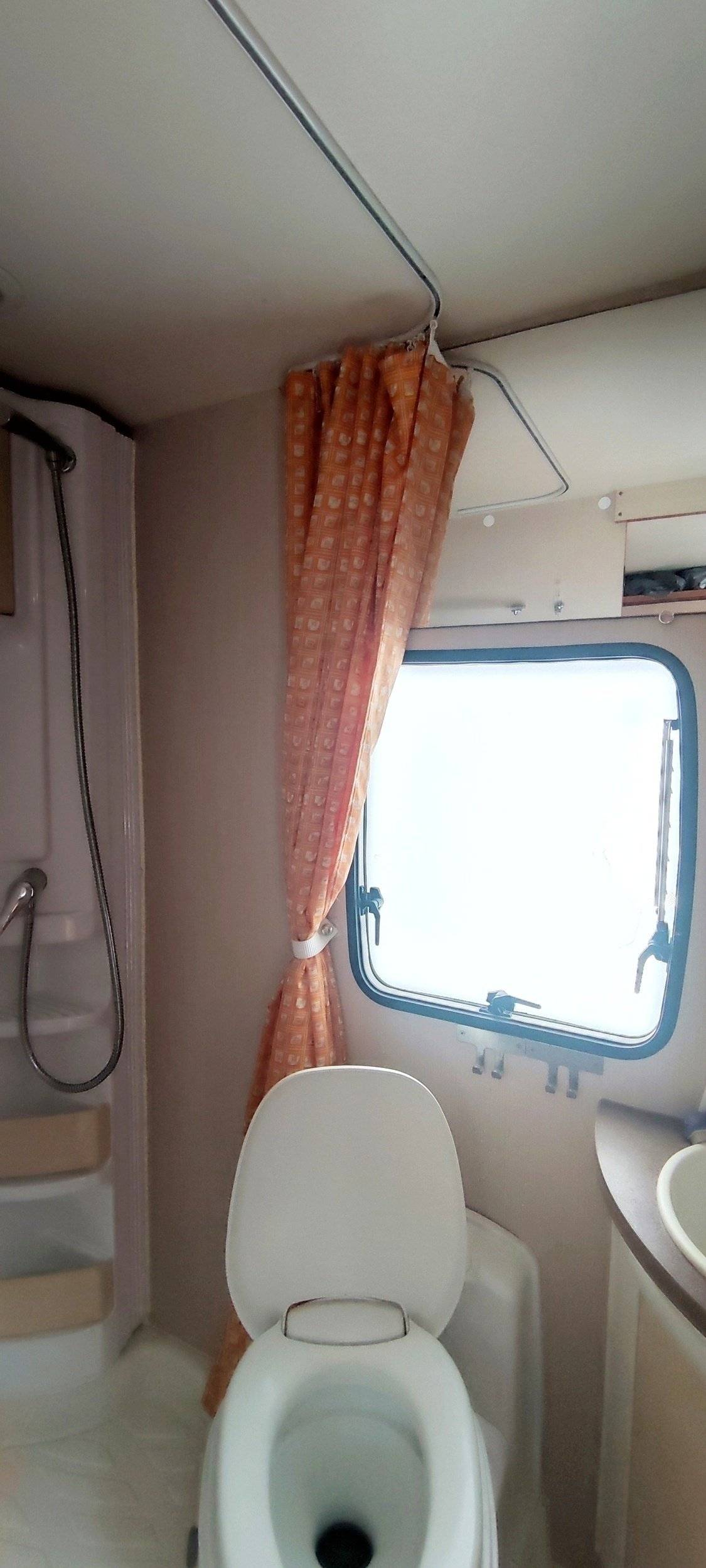 Challenger CHALLENGER GENESIS 43