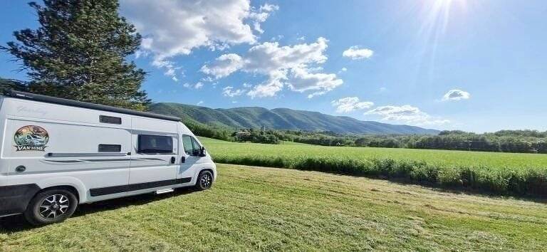 Mclouis Van 3 Menfys