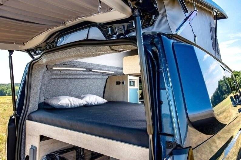 Couchages Ford Transit 2,0 l 170 ch - Yescapa