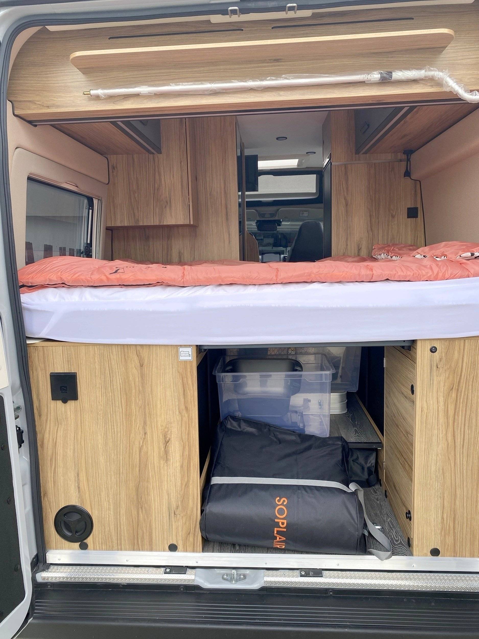 Font Vendôme Leader Camp