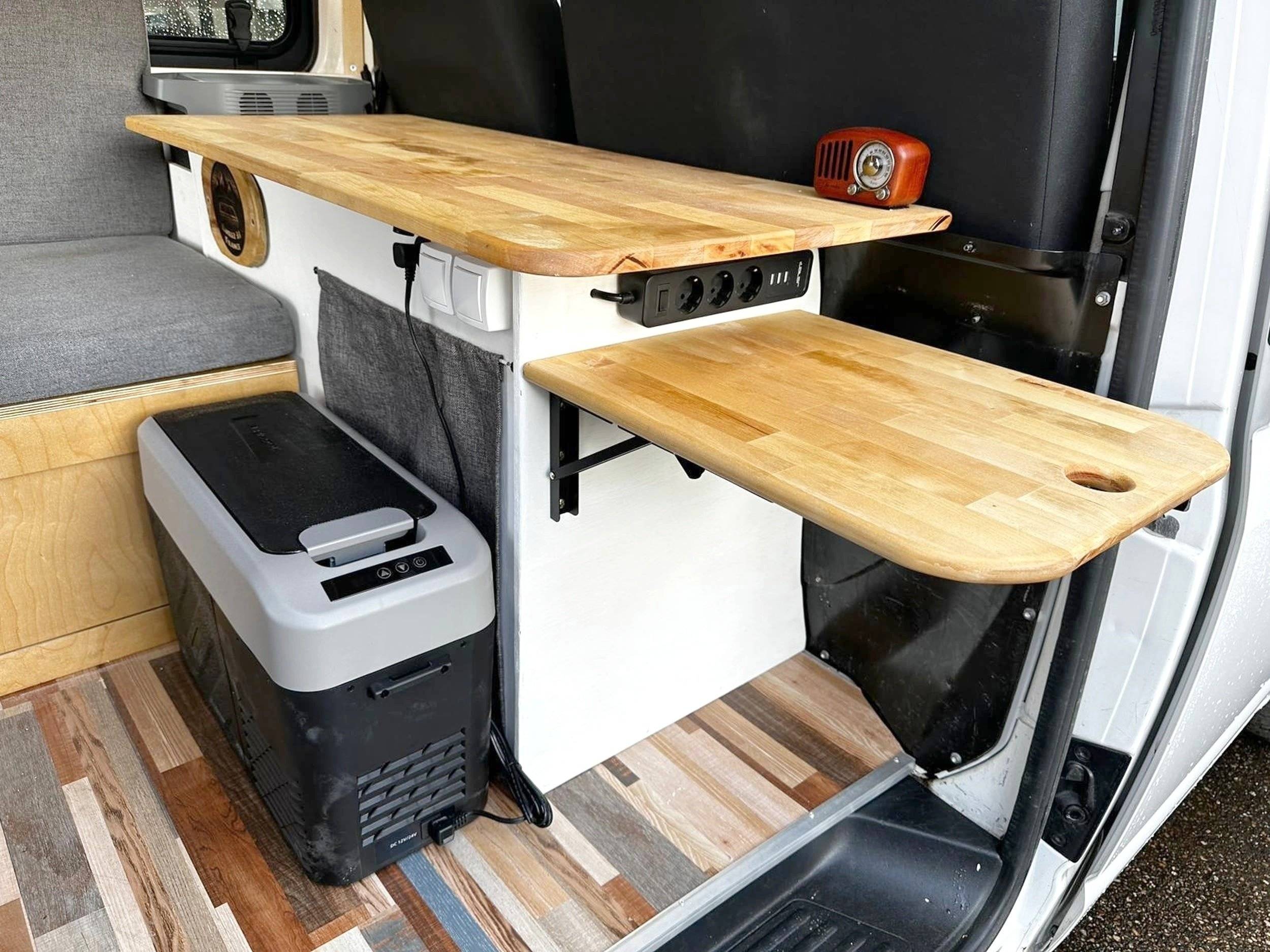 Dining Area  - Yescapa