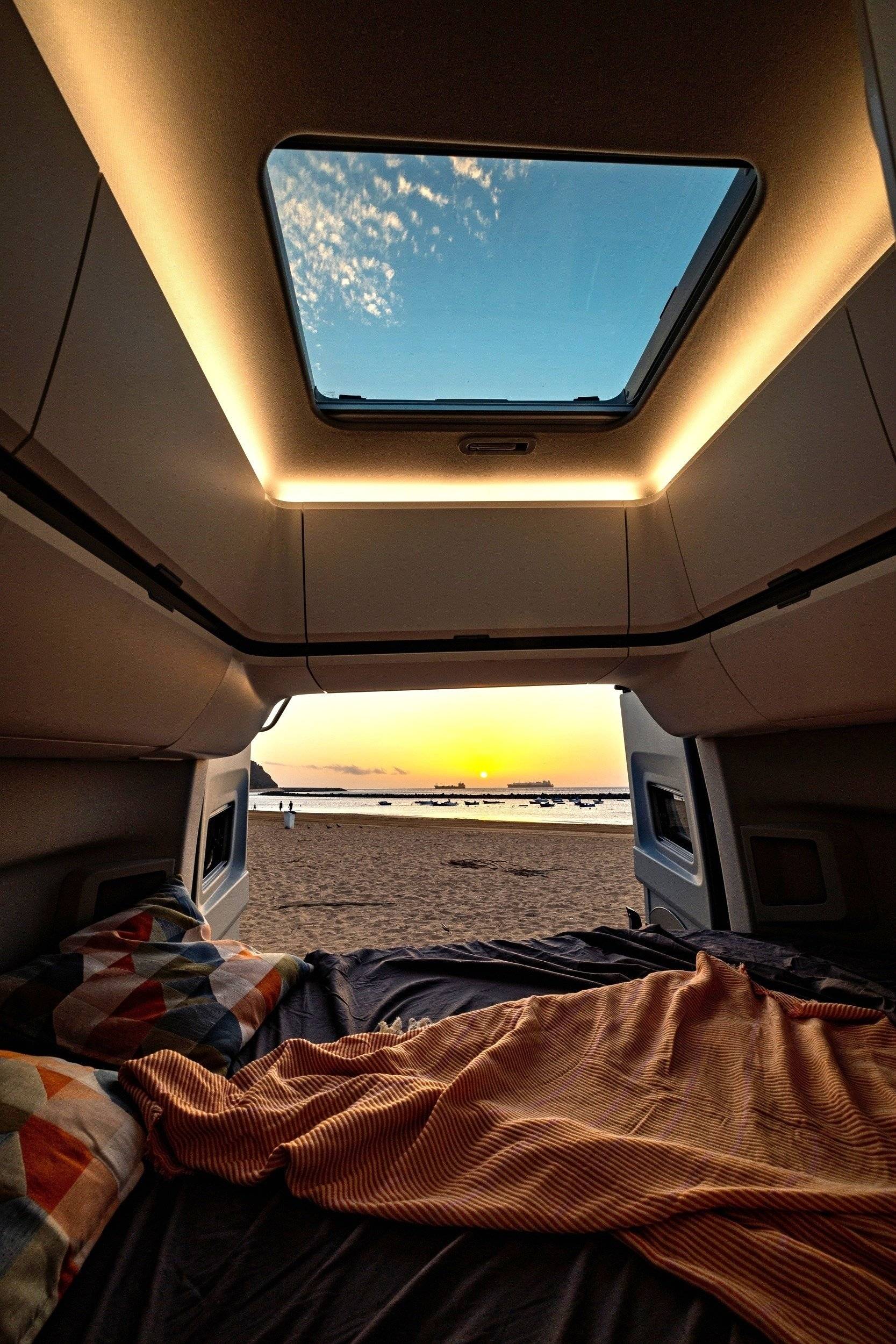 Volkswagen Grand California 600