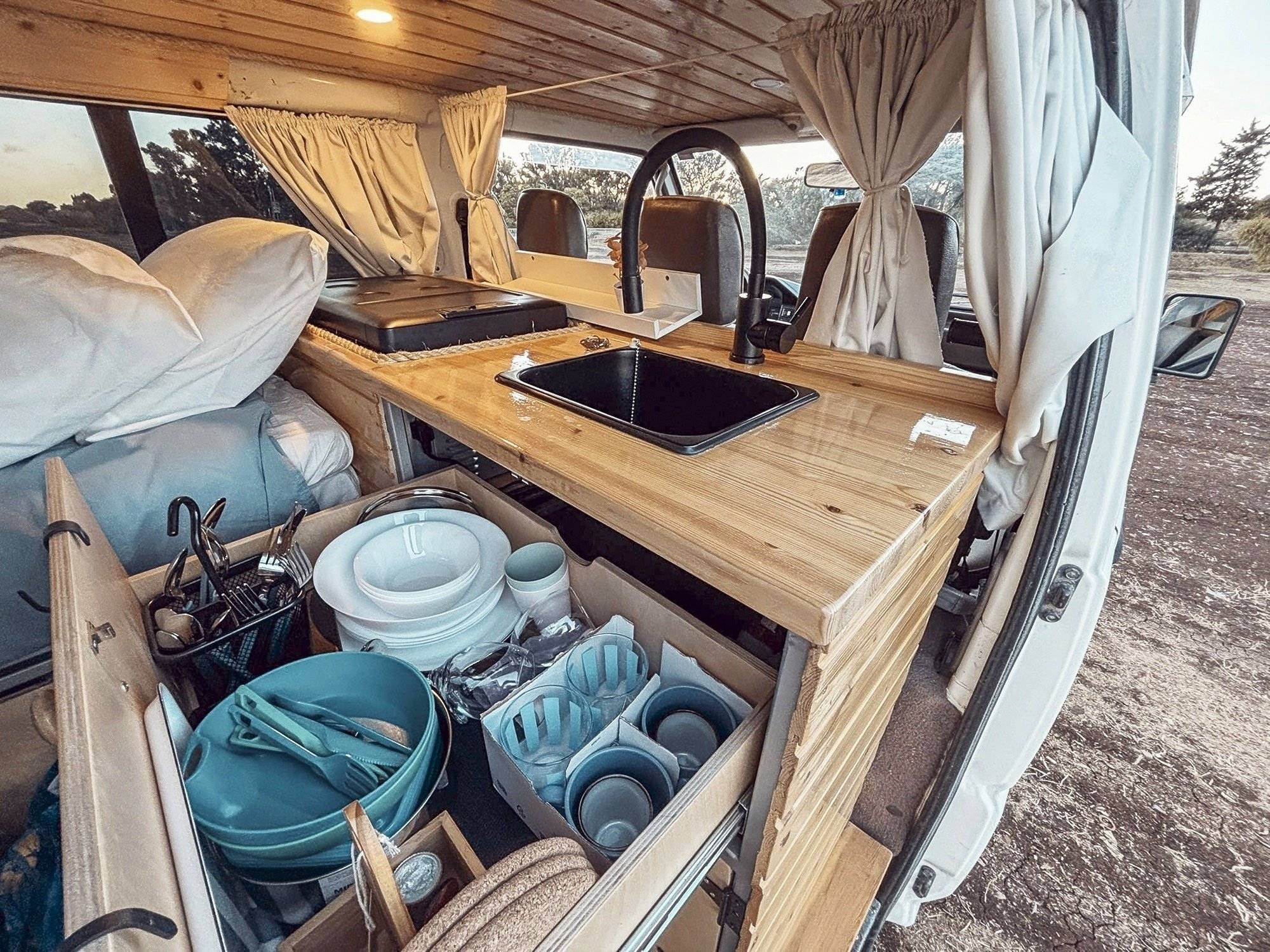 L300 Mitsubishi L300