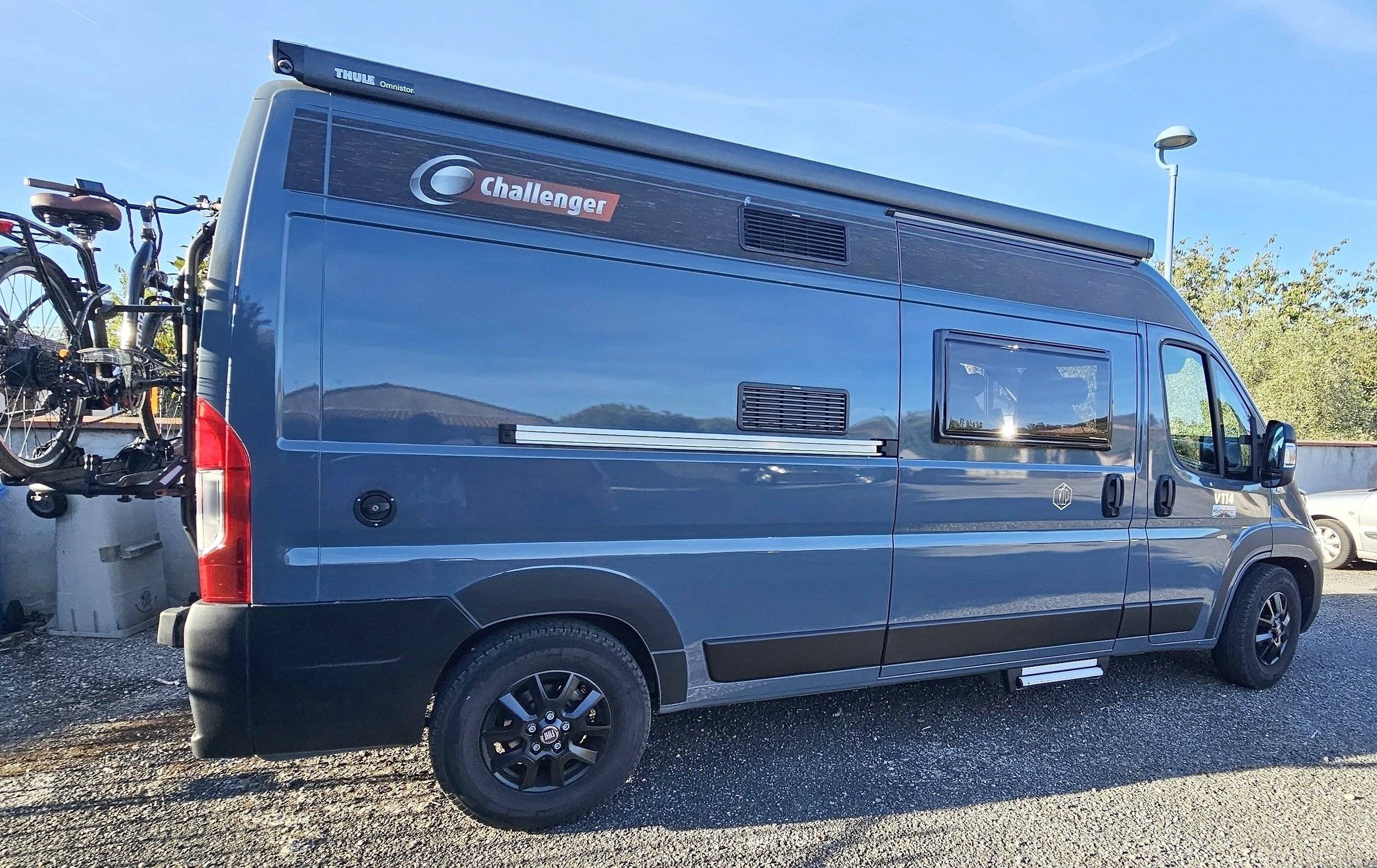 Challenger challenger V210 Edition VIP