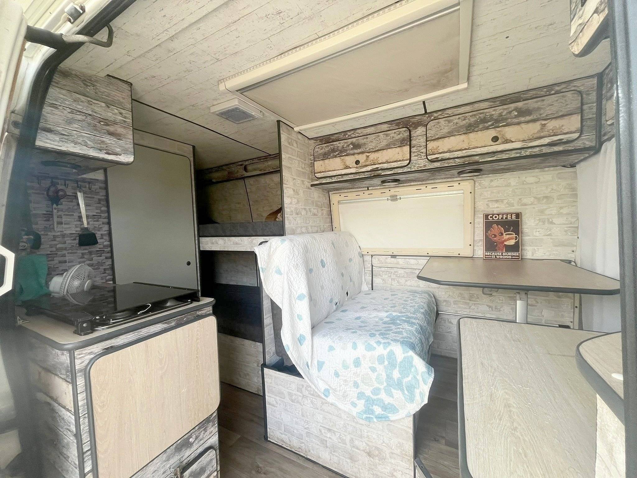 Dinette Fiat Fiat ducato - Yescapa